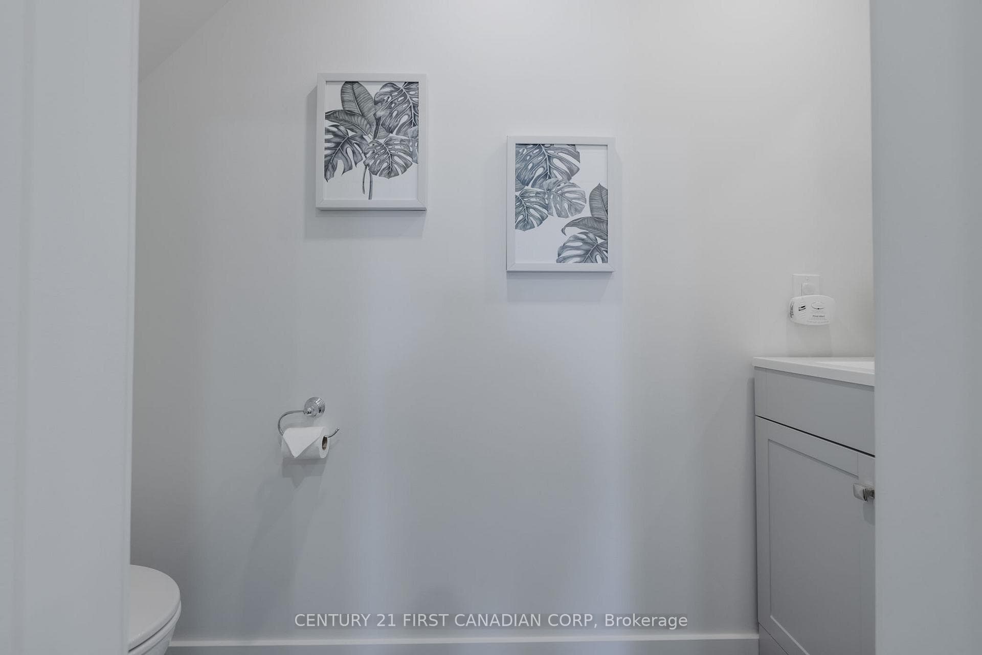 13295 Ilderton Road photo 28