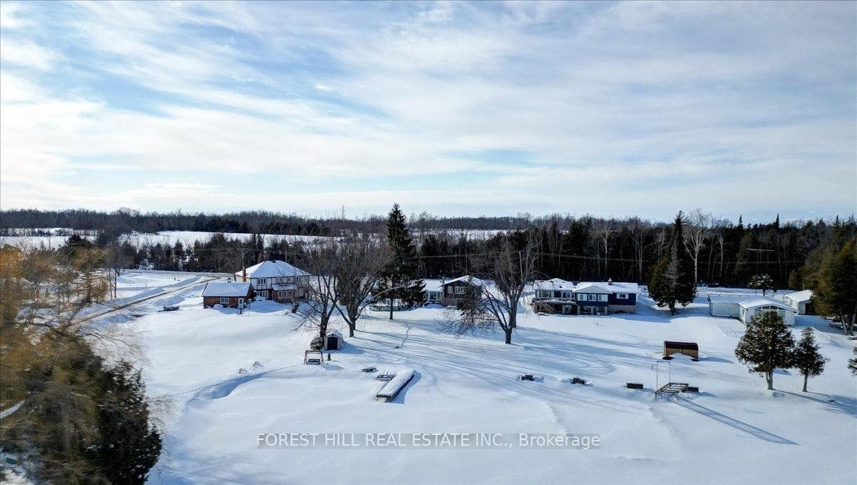 1143 Connaught Drive photo 41