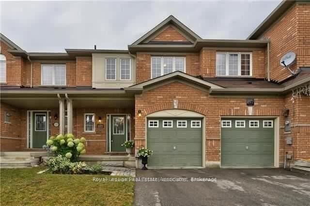1375 Menefy Place photo 2