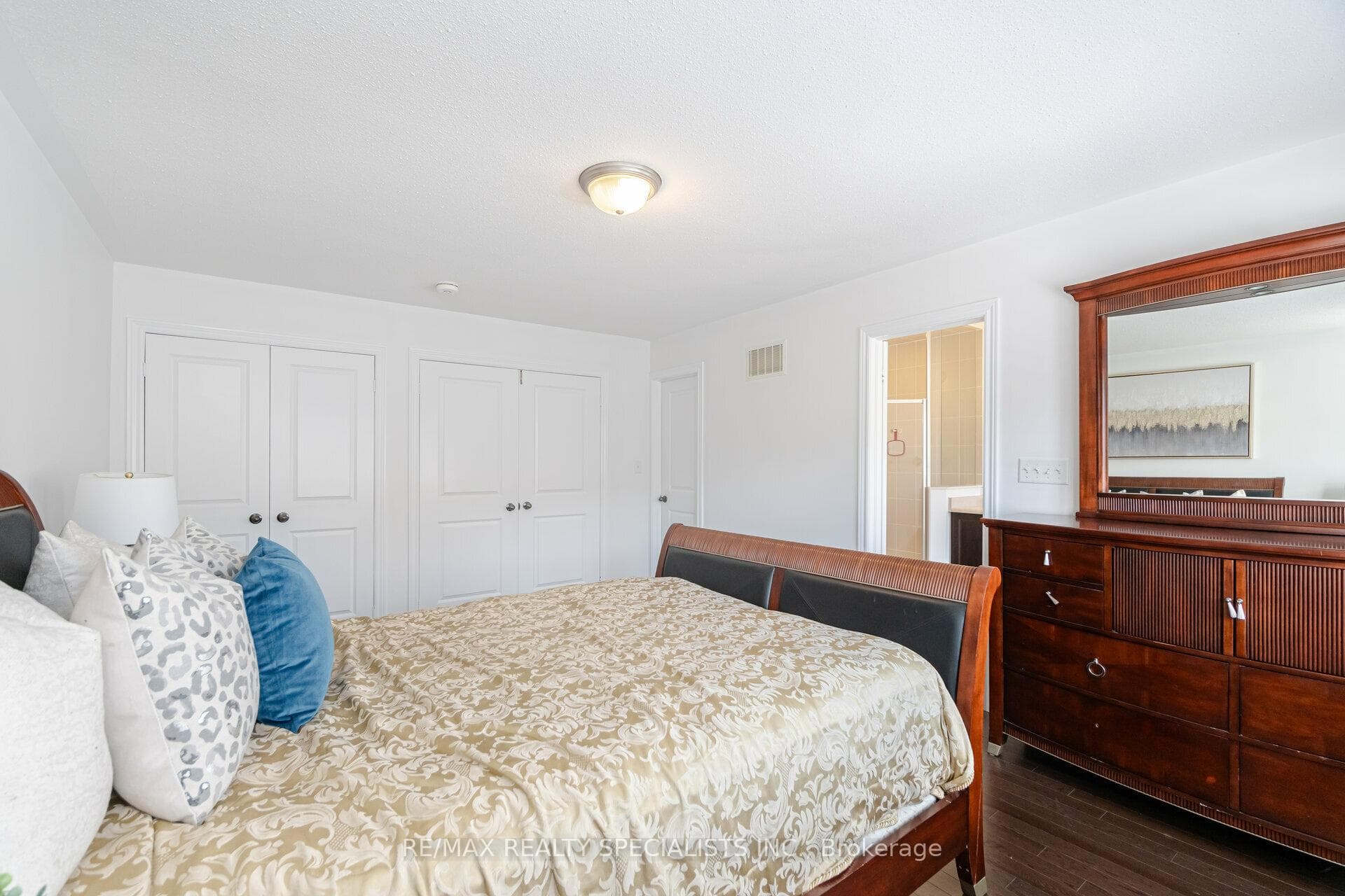 35 Merrybrook Trail photo 19