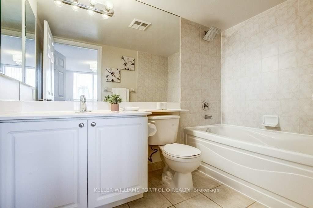 5229 Dundas Street Unit 707 photo 11