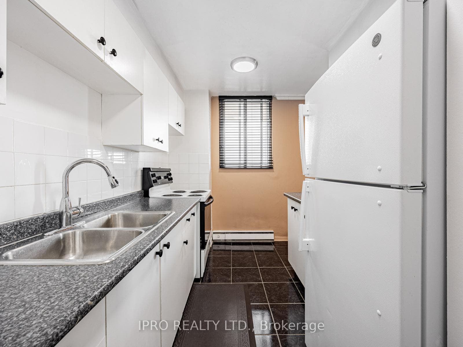 1145 Logan Avenue Unit 1201 photo 9