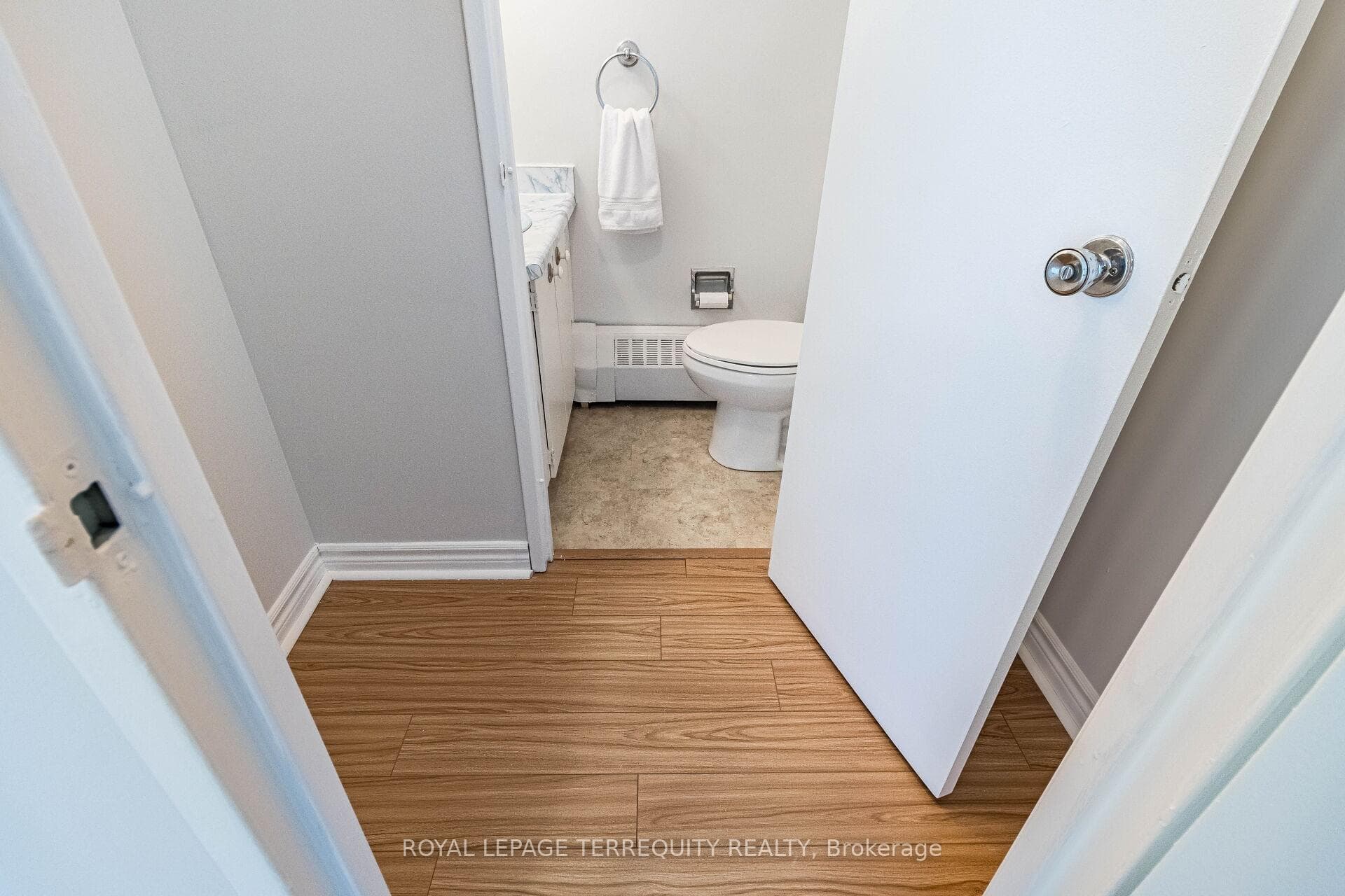 1625 Bloor Street Unit 823 photo 21