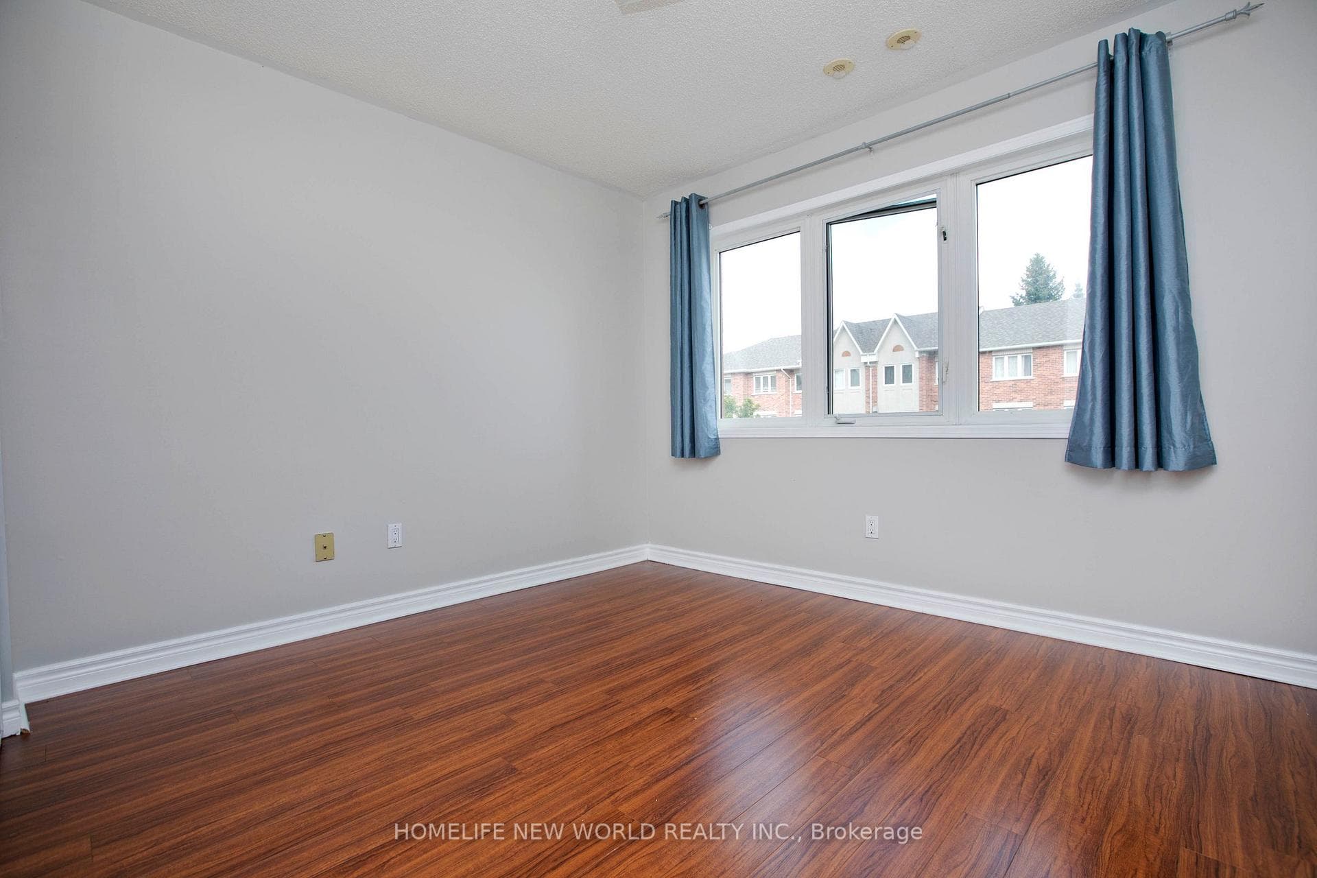 29 Rosebank Drive Unit 1506 photo 15