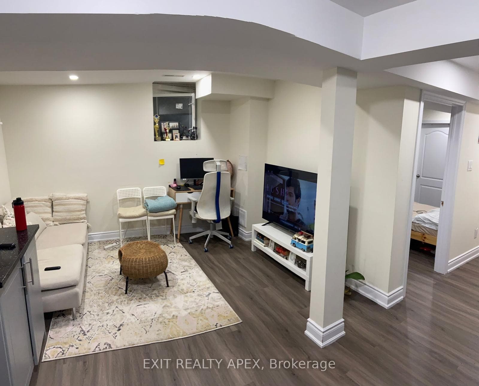 78 Fandango Drive photo 3