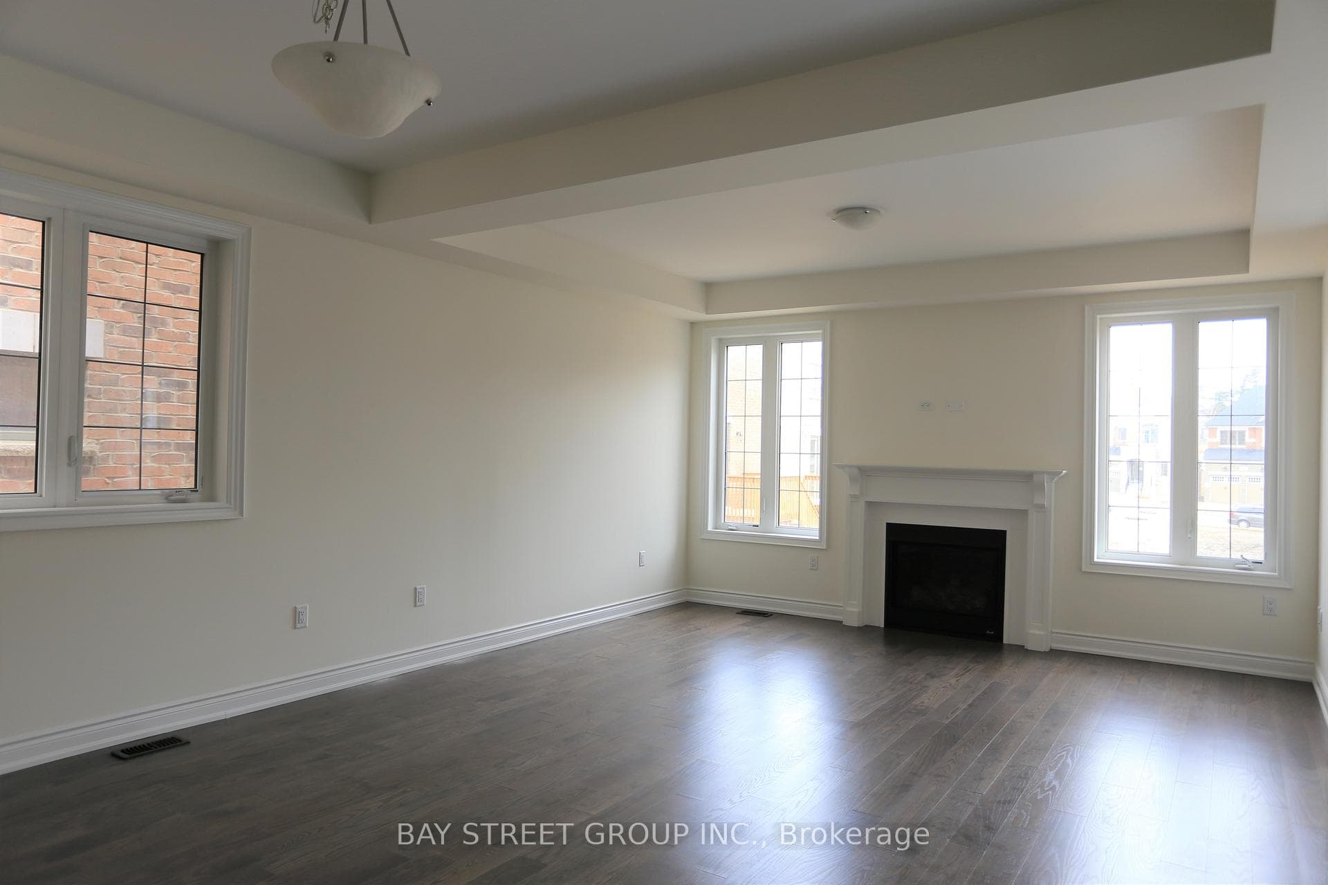 153 Kleinburg Summit Way photo 7