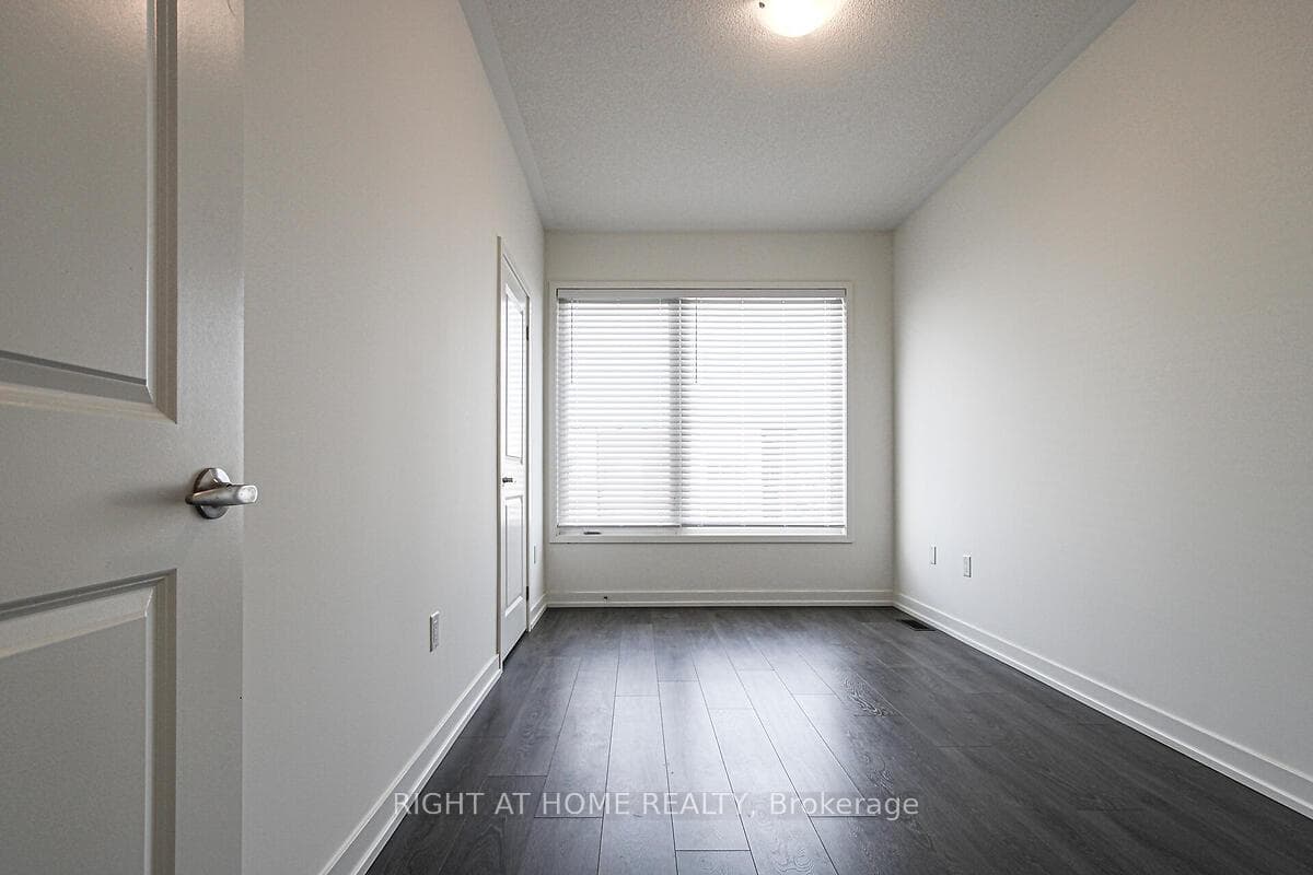 3092 Ernest Appelbe Boulevard photo 21