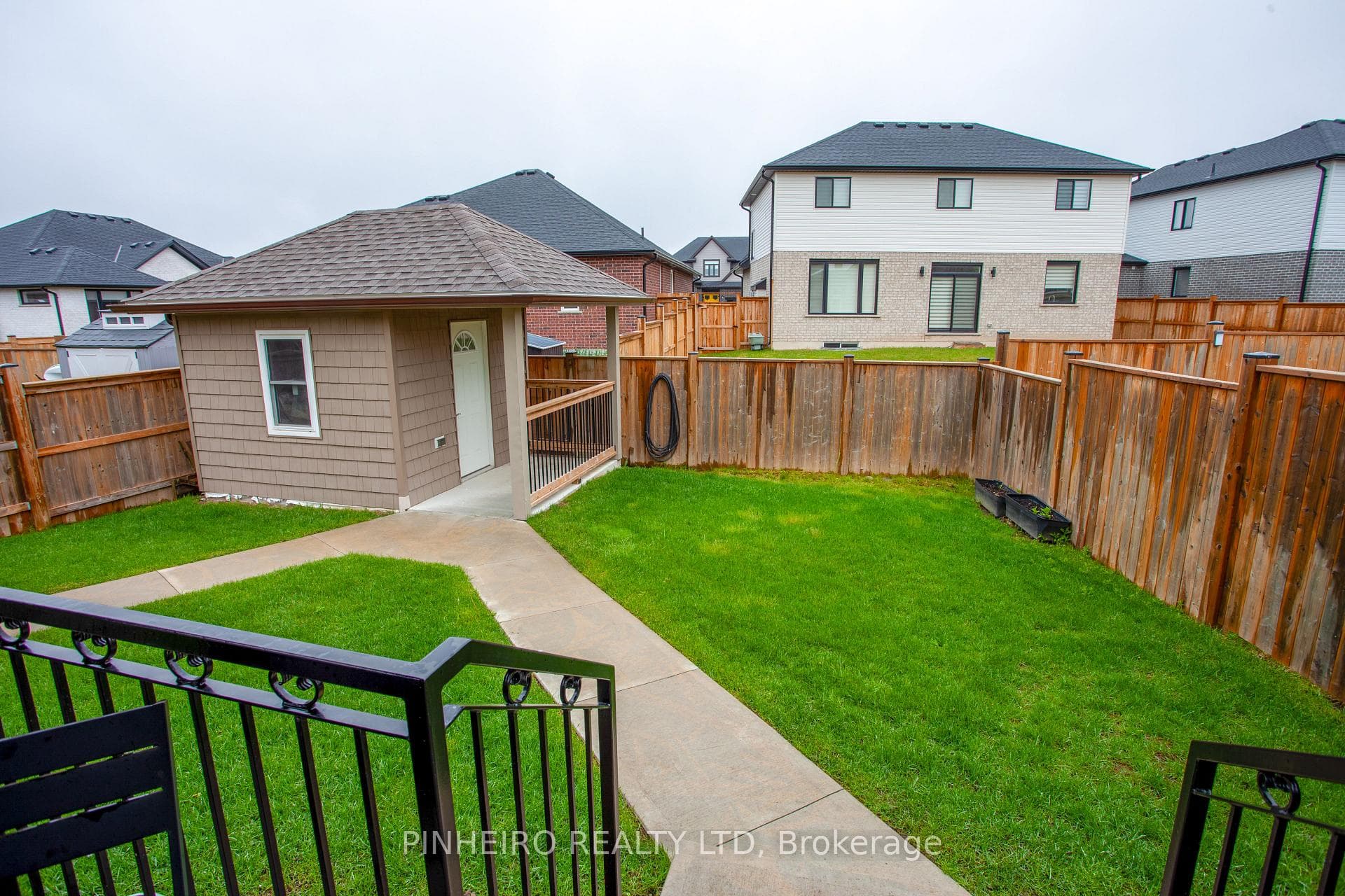 118 Spencer Avenue photo 28