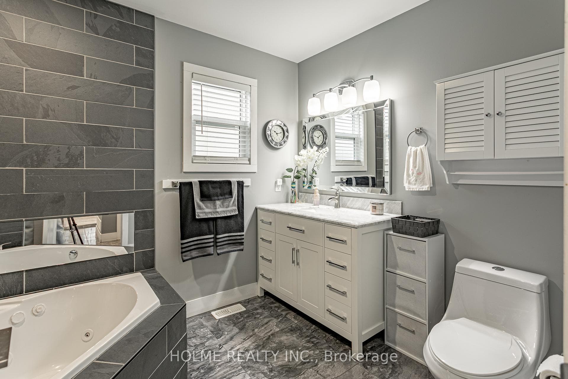 207 Southfield Drive photo 16