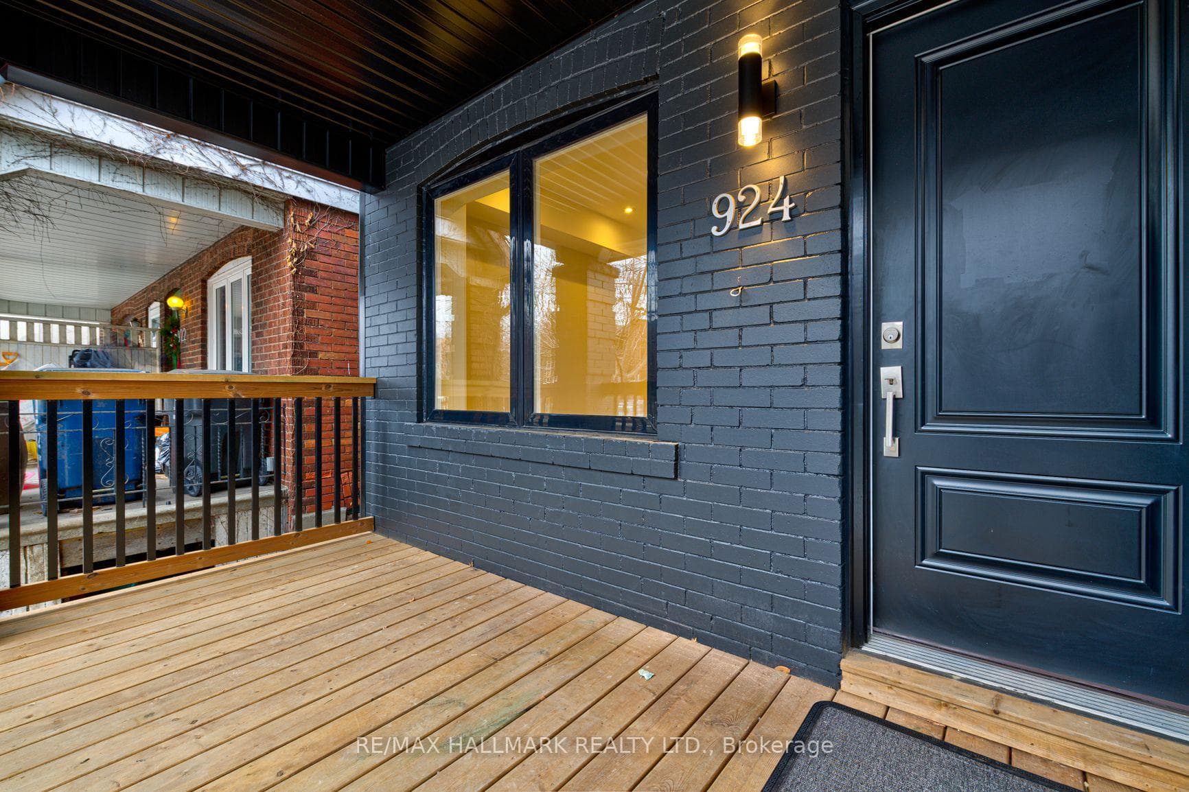 924 Broadview Avenue Unit B photo 2