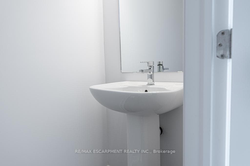 120 Court Drive Unit 29 photo 8