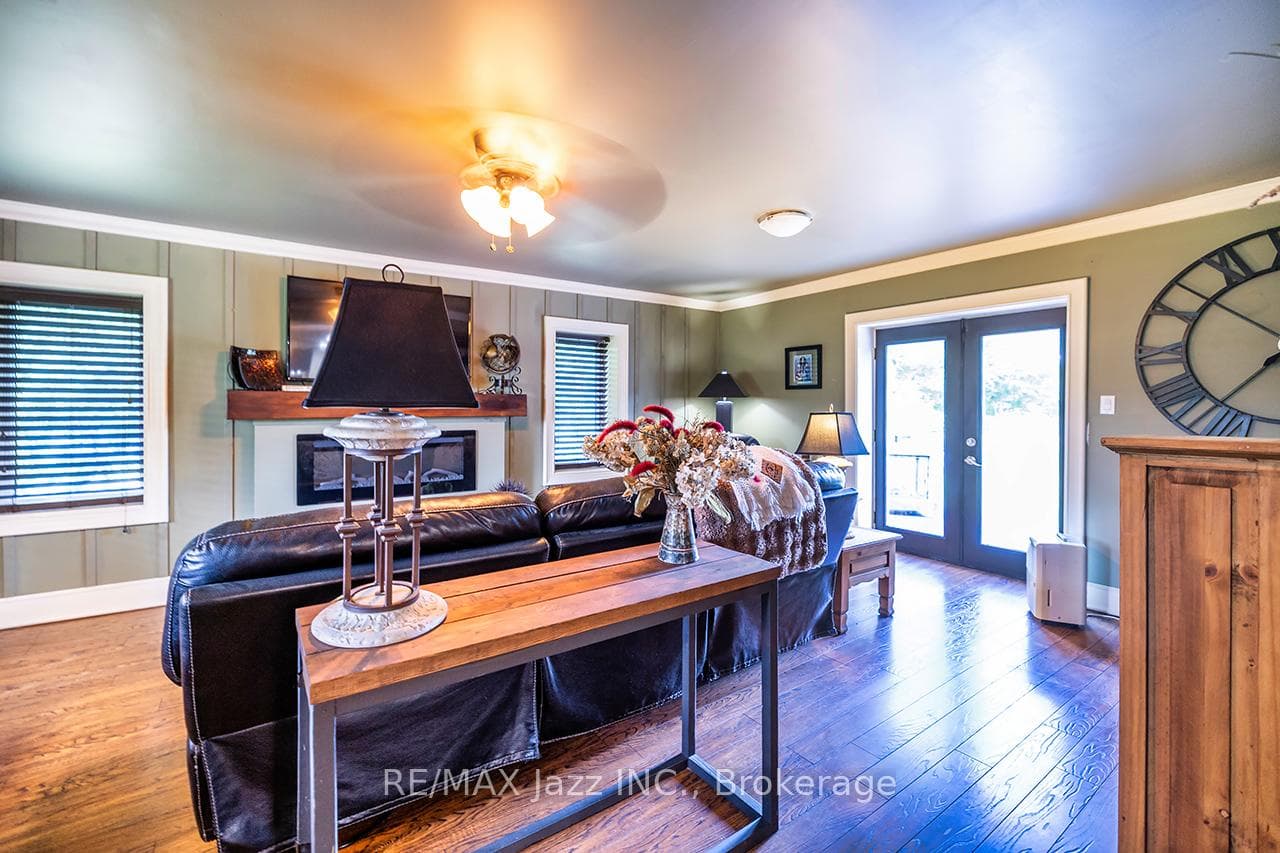 641 Enright Road photo 15