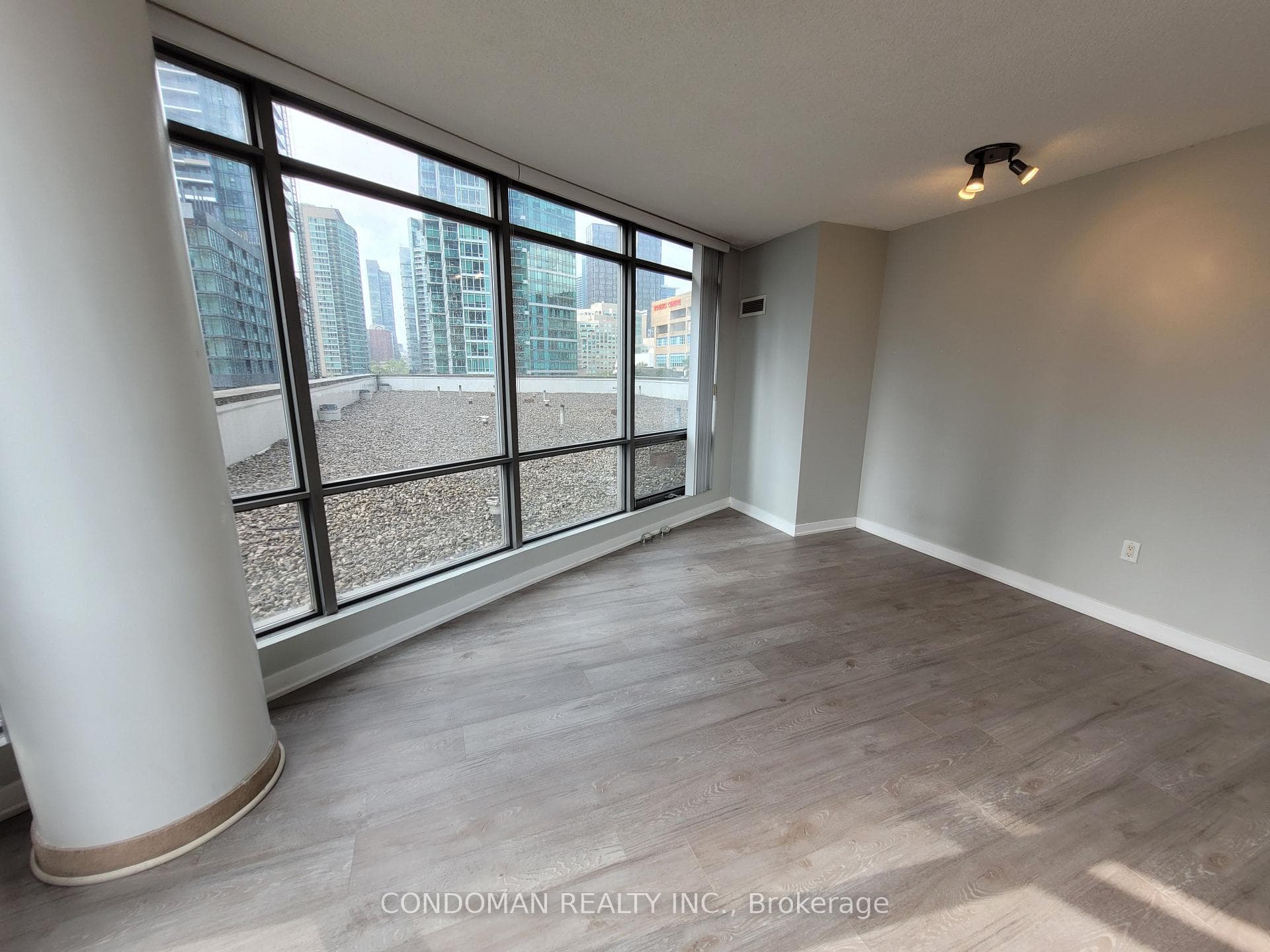 3 Navy Wharf Court Unit 603 photo 4