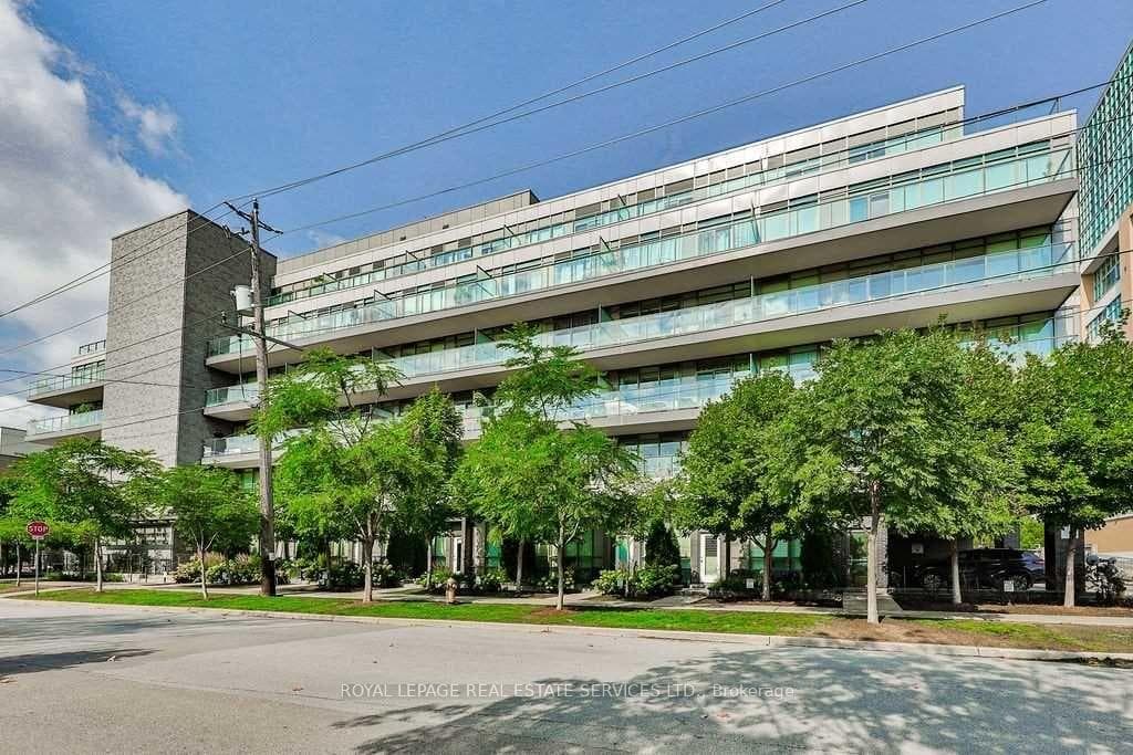 8 Fieldway Road Unit 315 photo 1