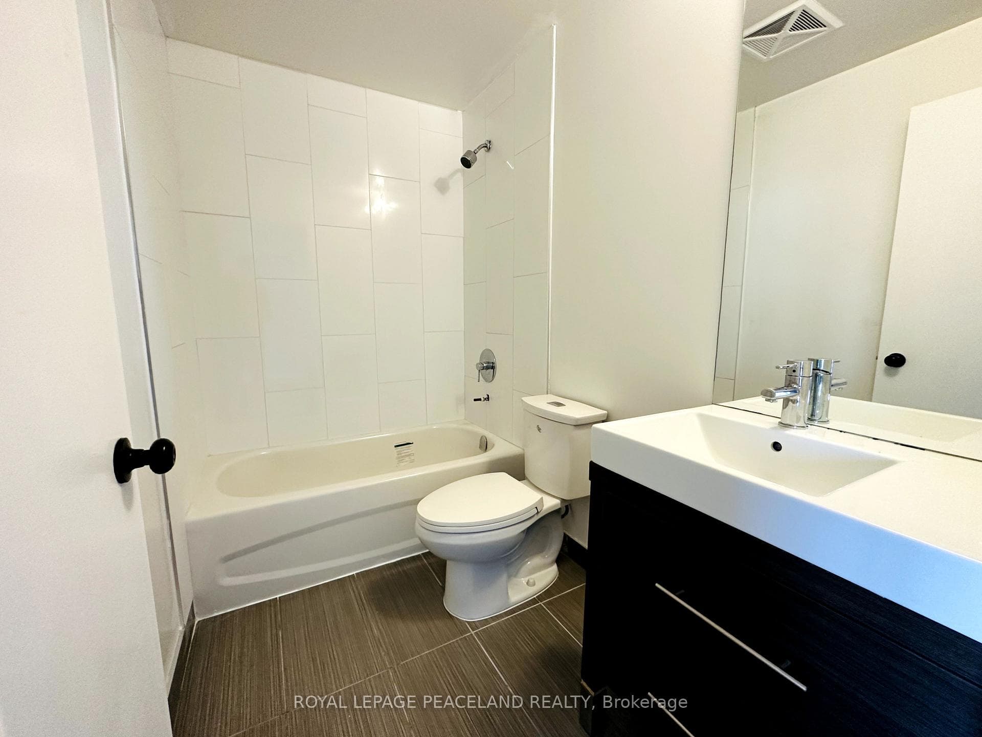 66 Forest Manor Road Unit 1801 photo 5