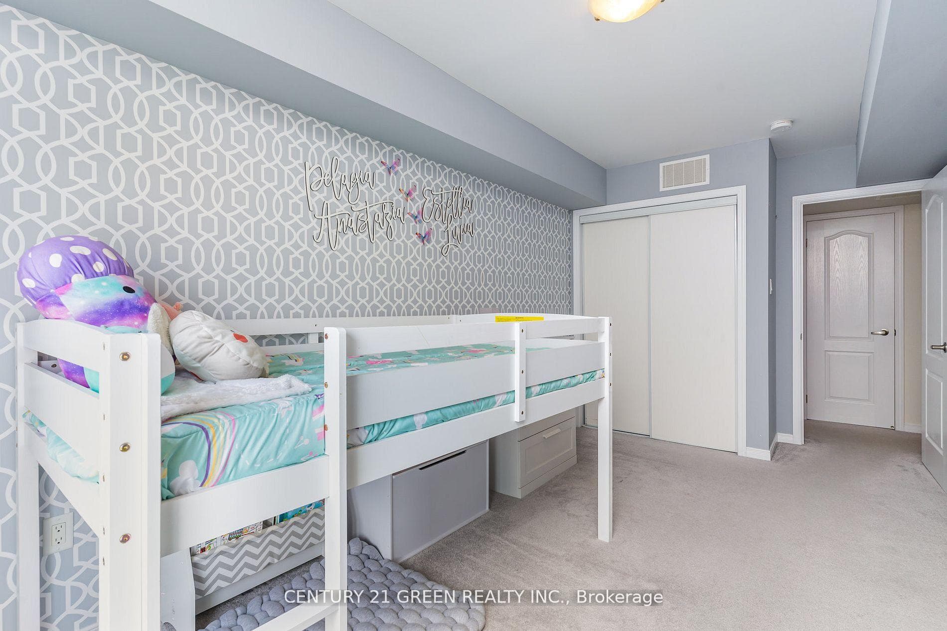 2441 Greenwich Drive Unit 71 photo 13