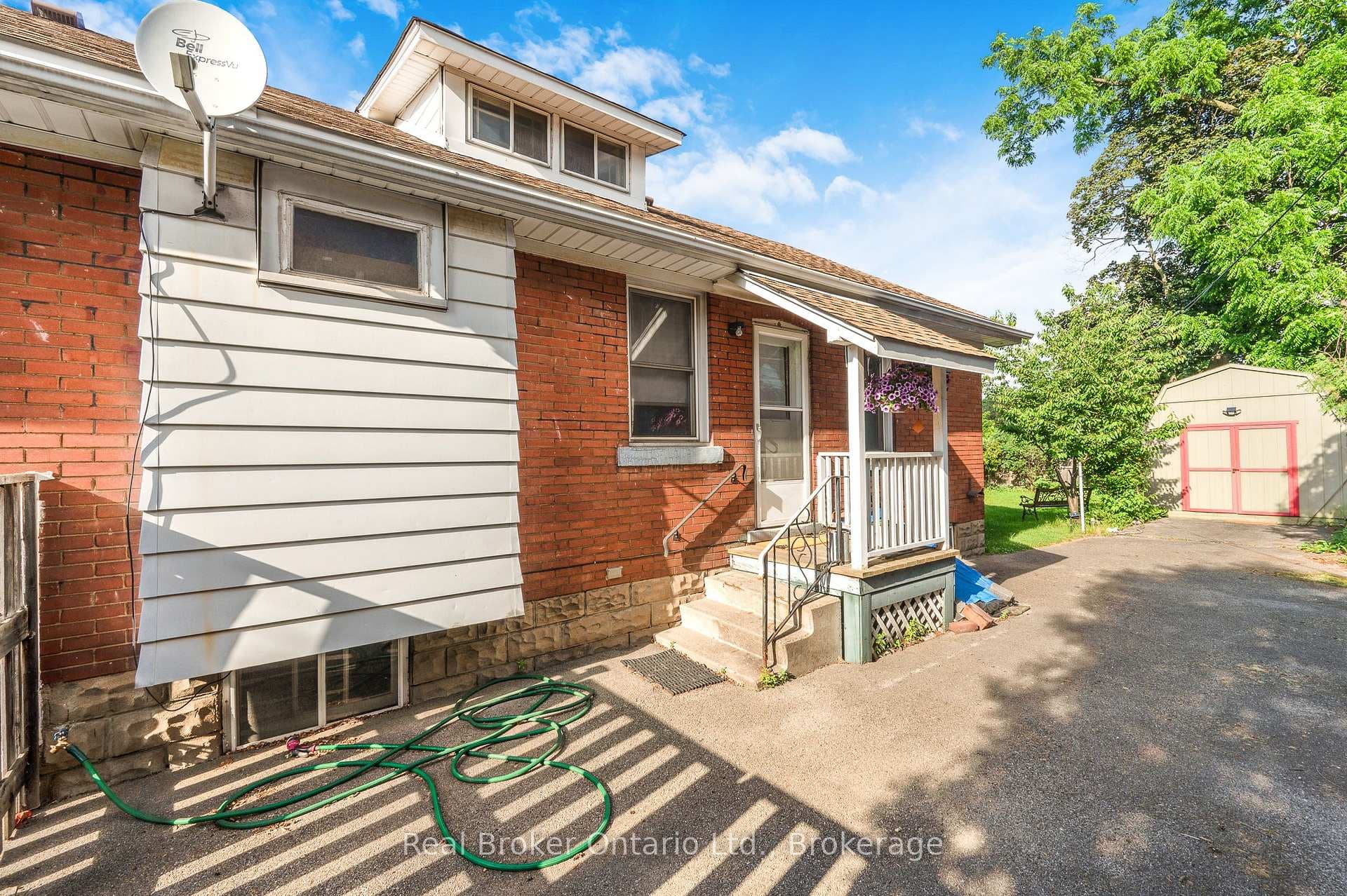 295 Keswick Court photo 16