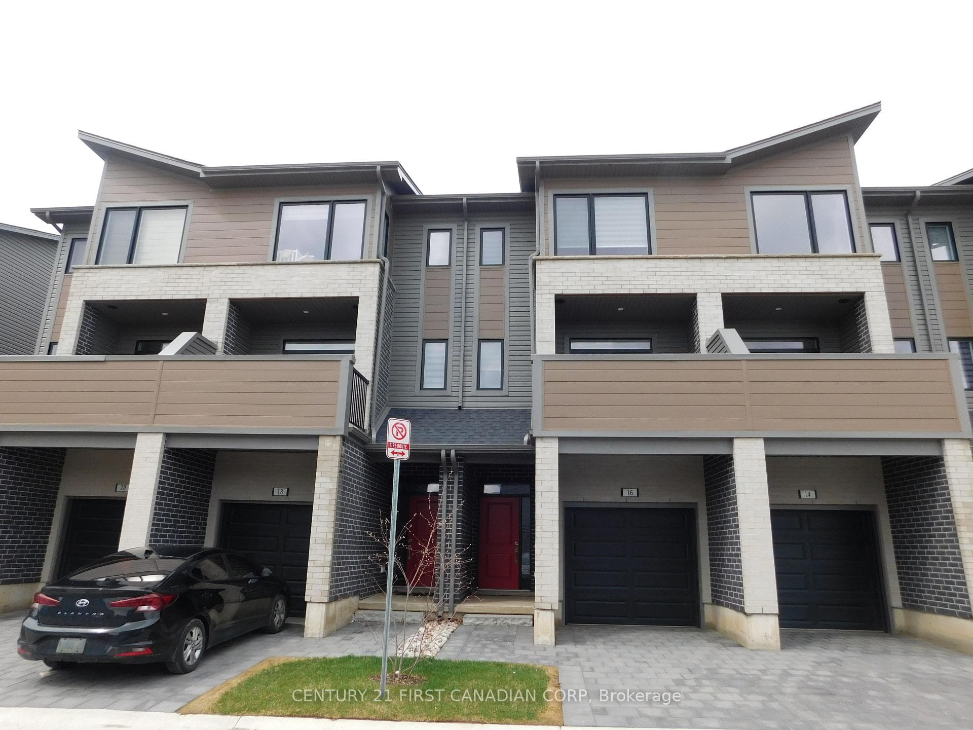 530 Gatestone Road Unit 16 photo 1