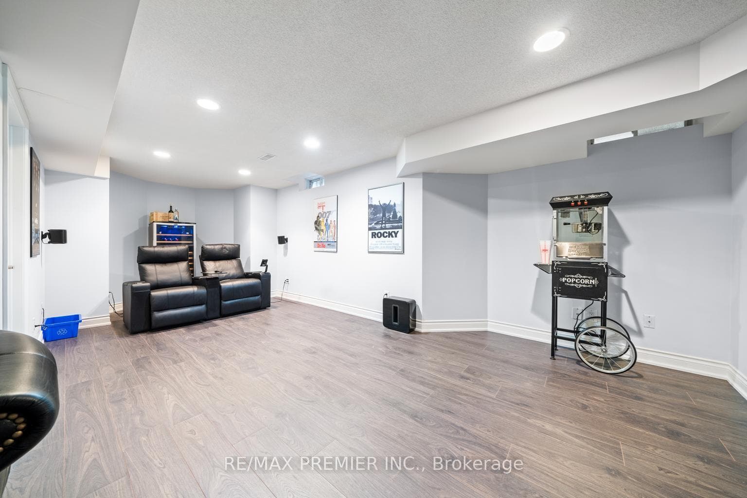 66 Benville Crescent photo 31