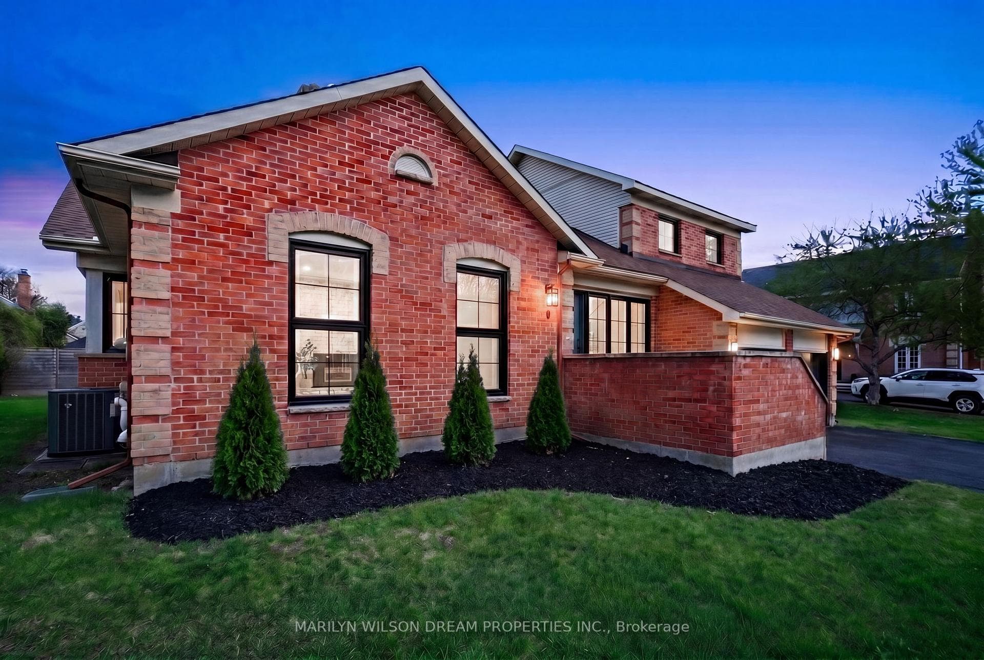 8 Belton Avenue photo 3