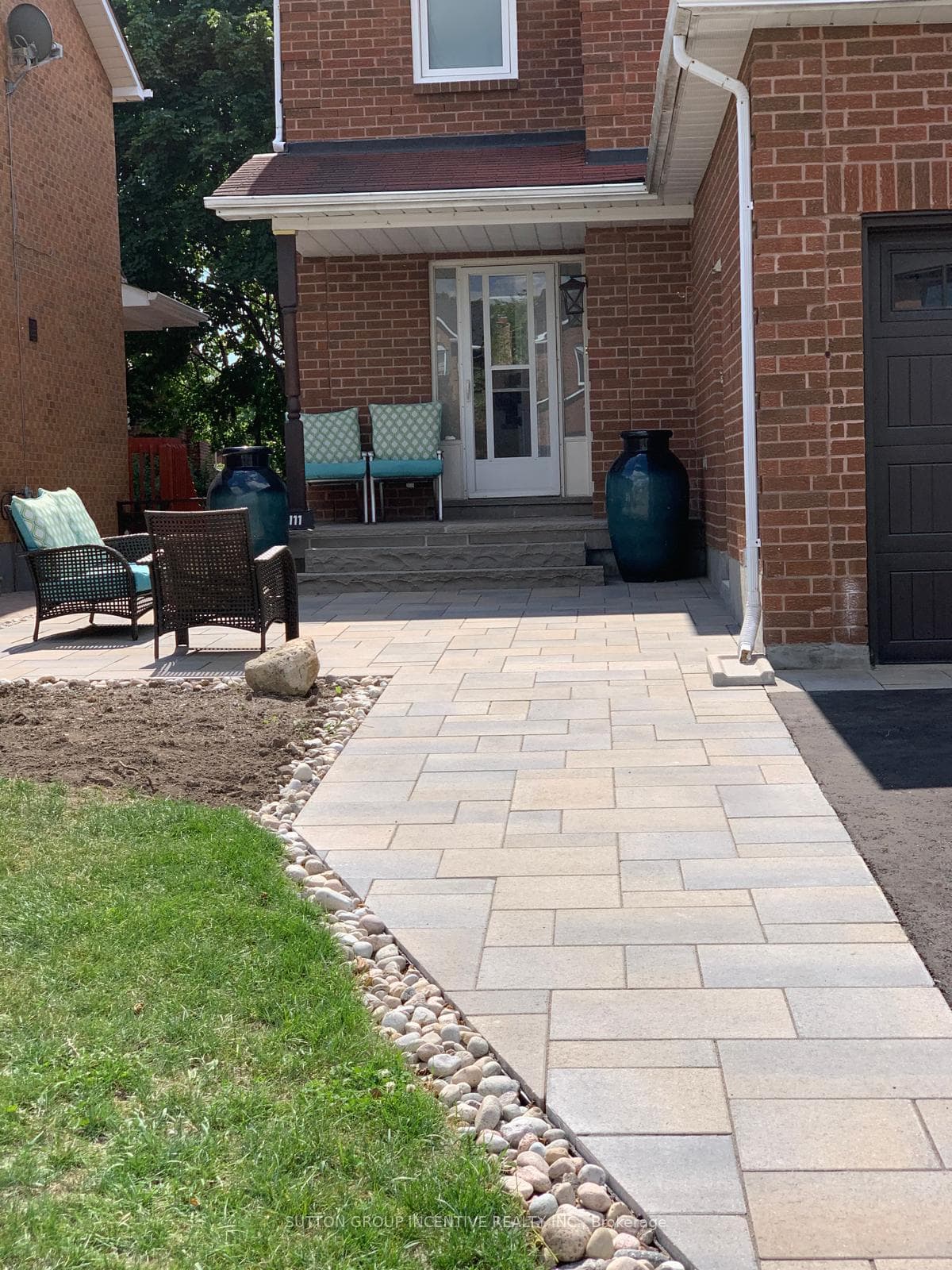 111 Pentland Crescent photo 1