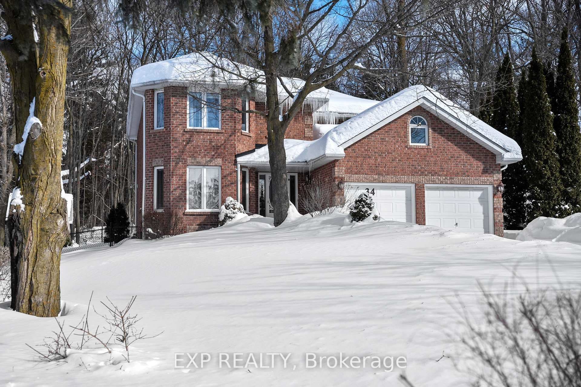 34 Hollis Crescent photo 1