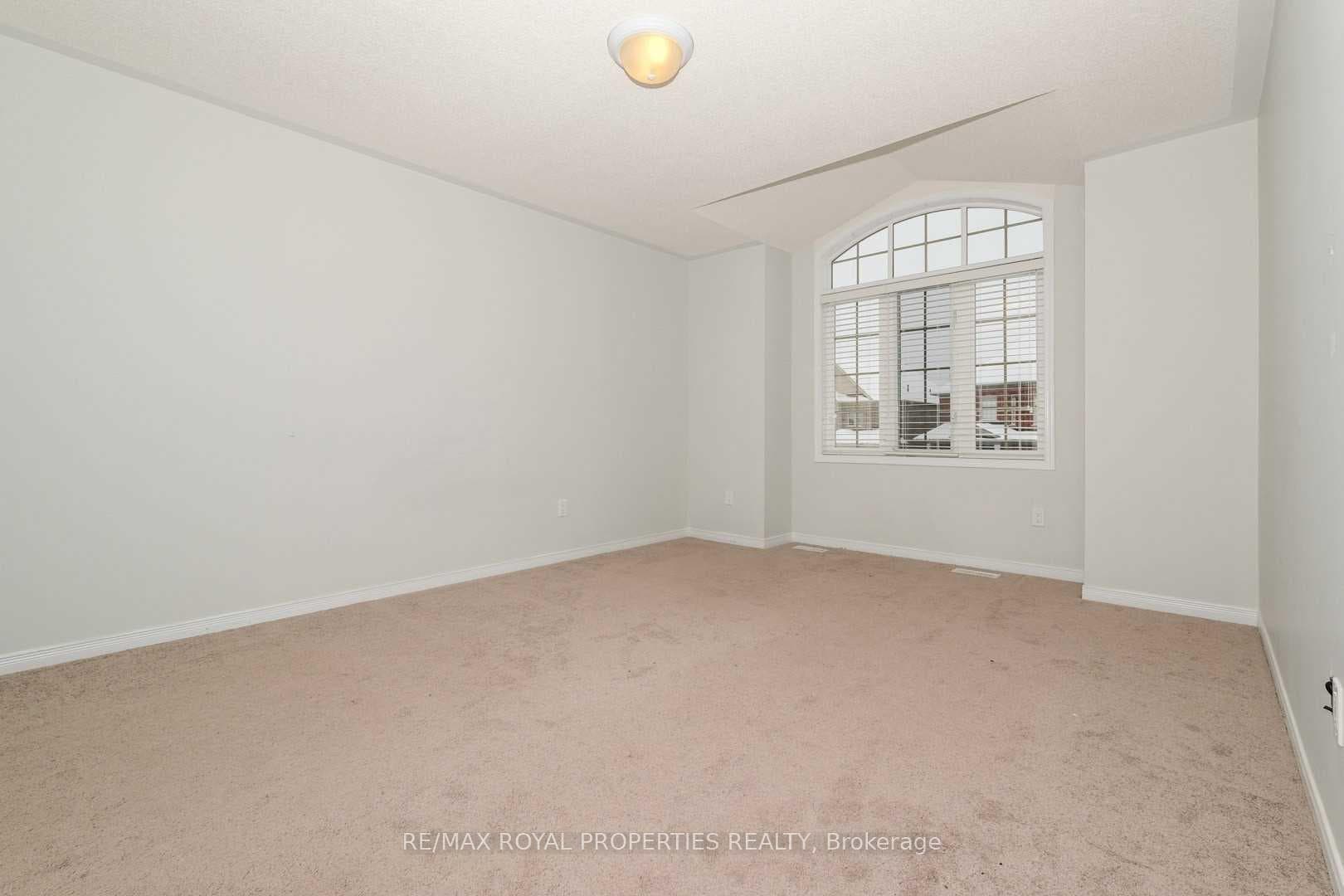 1 Nott Drive photo 10