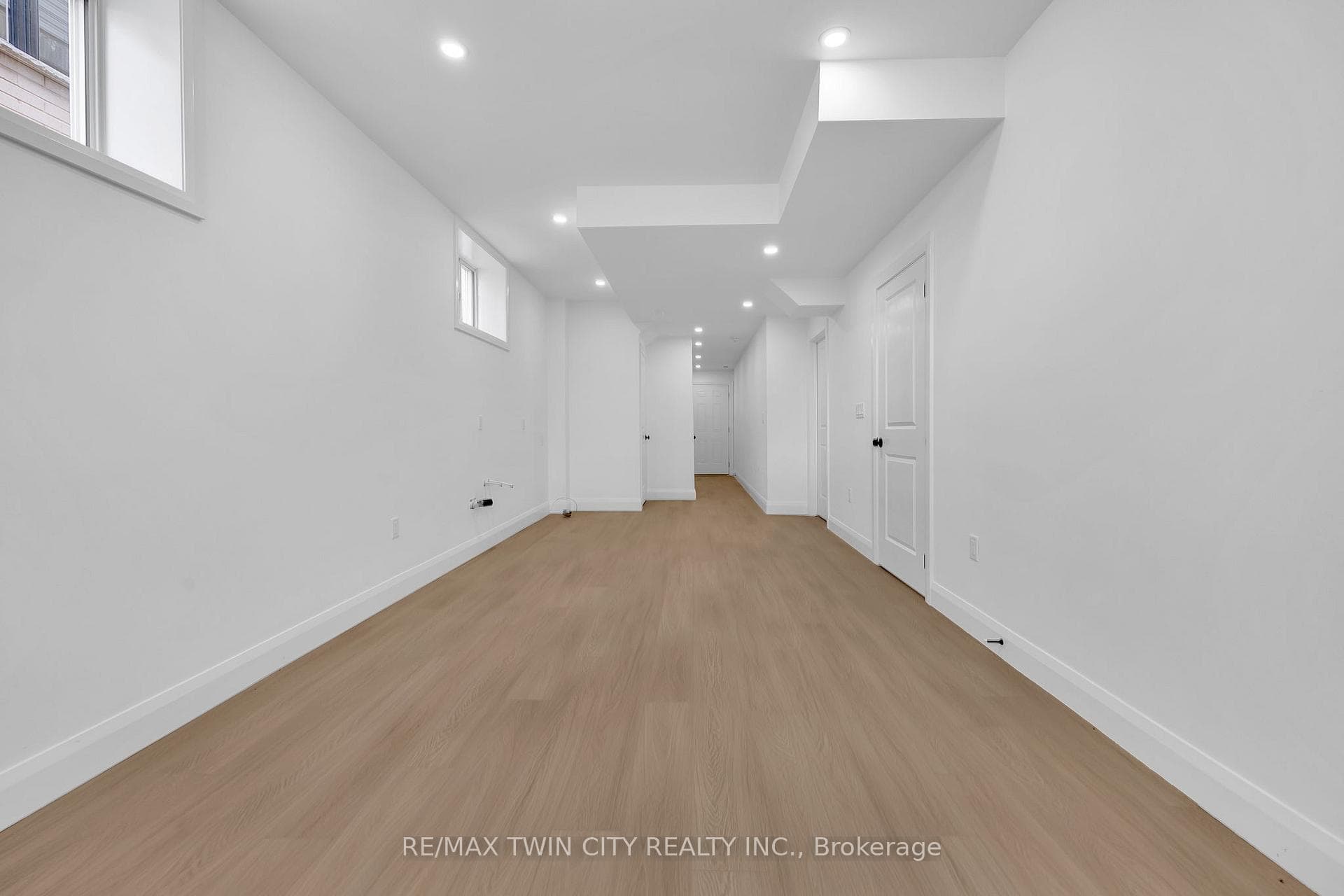 44 Lowell Street photo 29