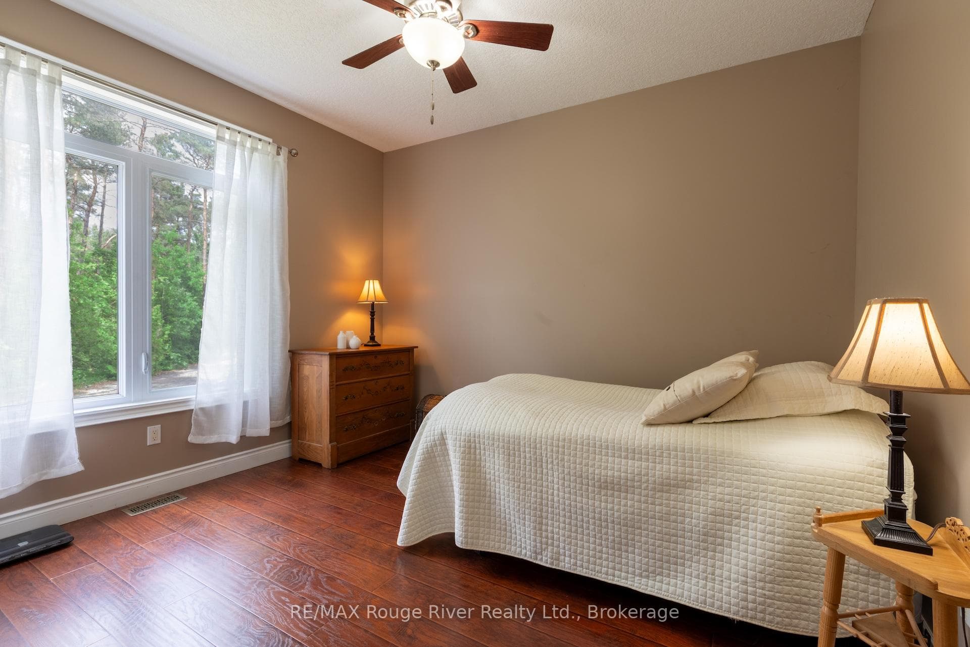 149 Pine Tree Lane photo 21