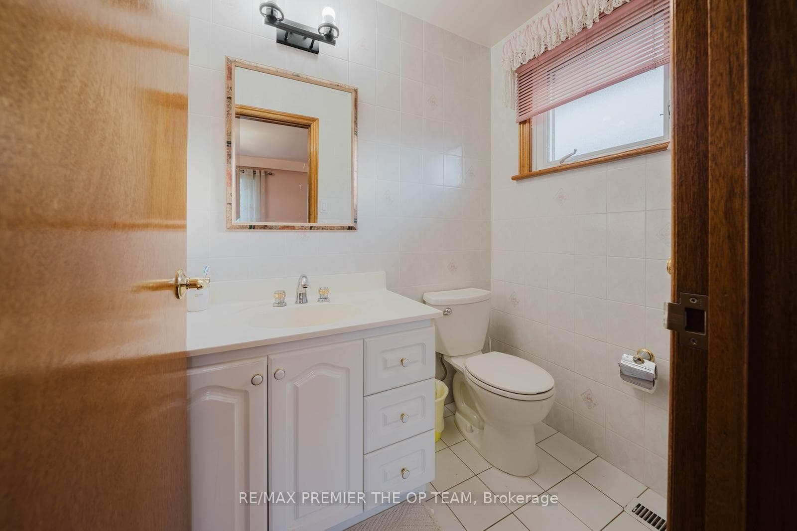 142 Gracefield Avenue photo 24