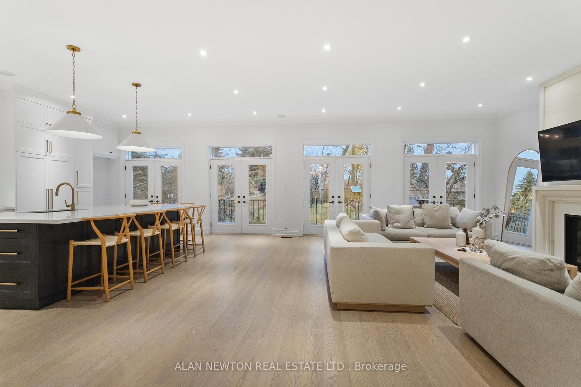 68 Spruce Avenue photo 6