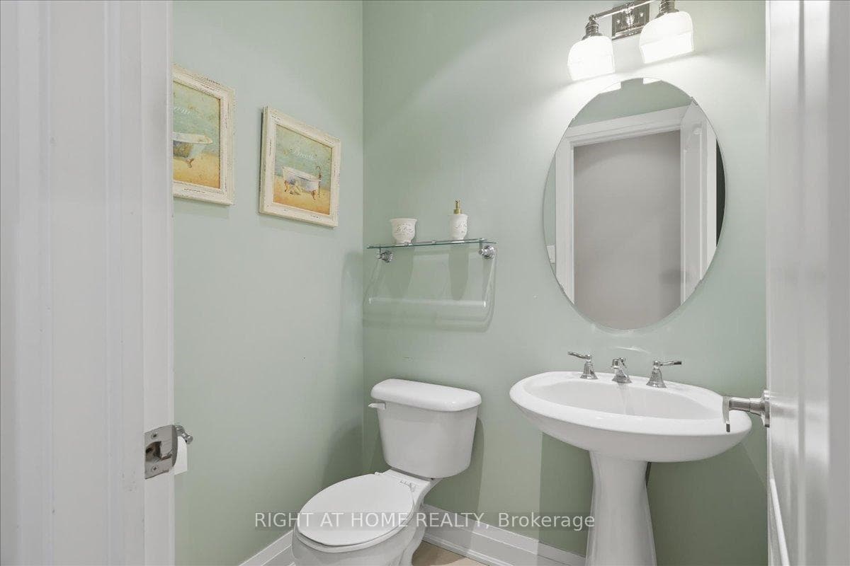 31 Christy Drive photo 20