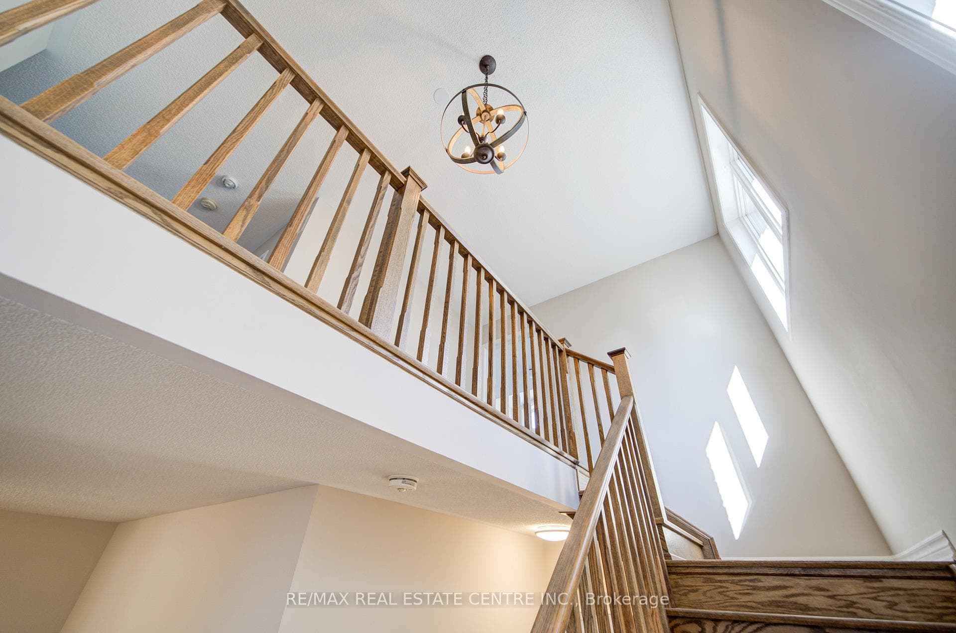 240 Chilver Heights photo 24