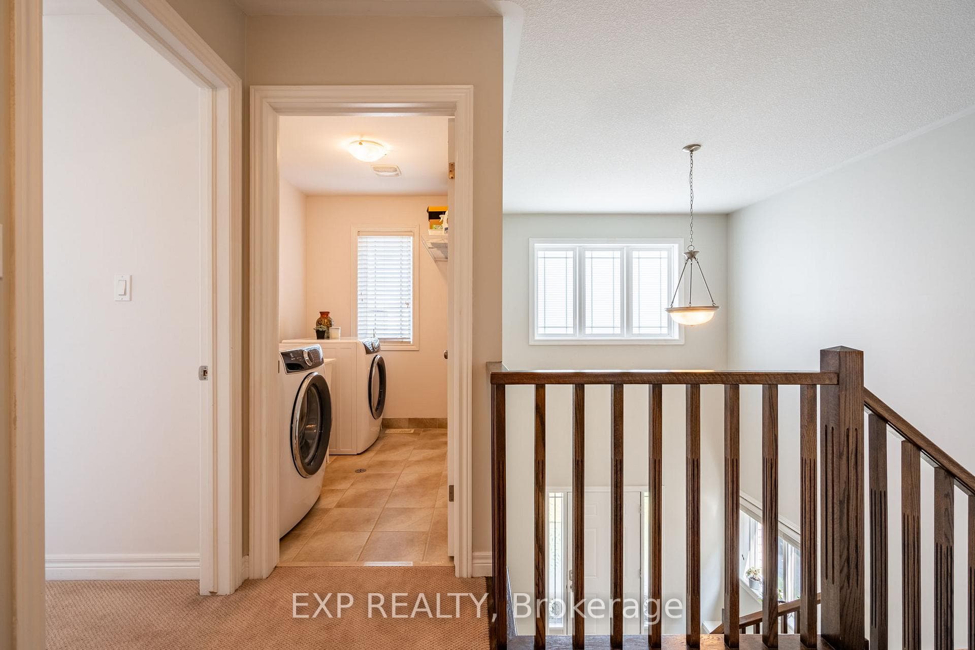 62 Boulder Crescent photo 19