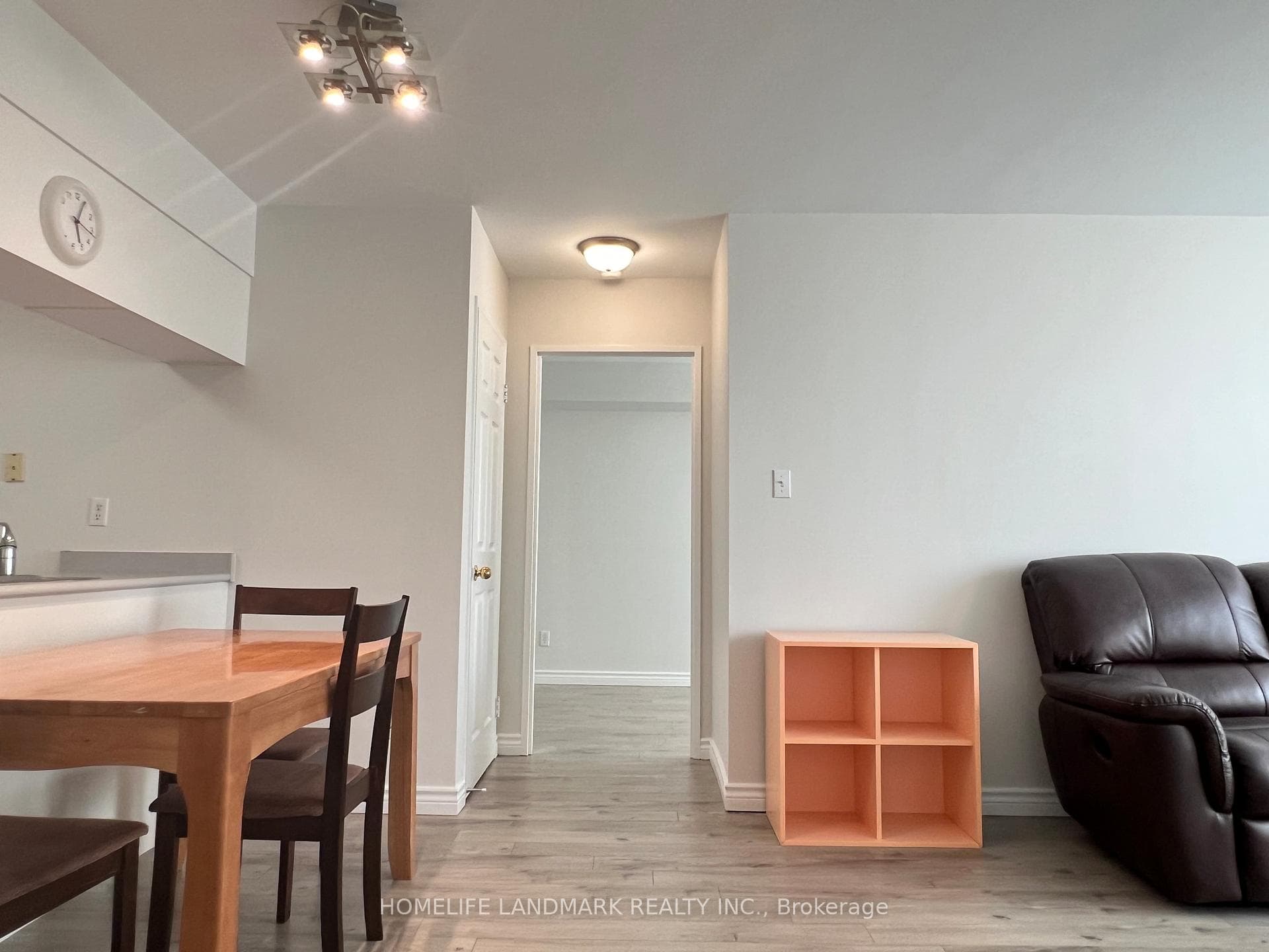 28 Empress Avenue Unit 1916 photo 7