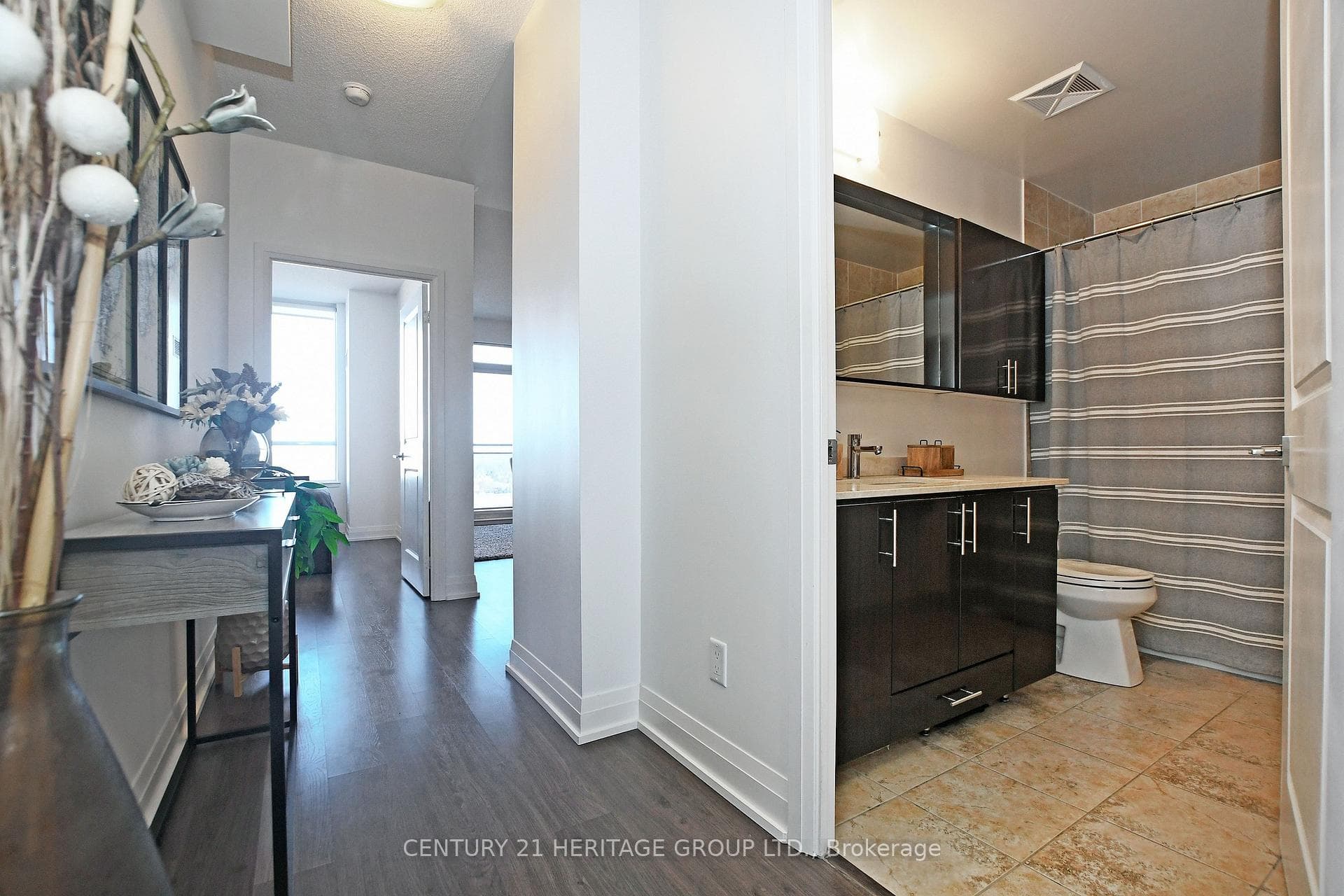 75 North Park Road Unit 1512 photo 16