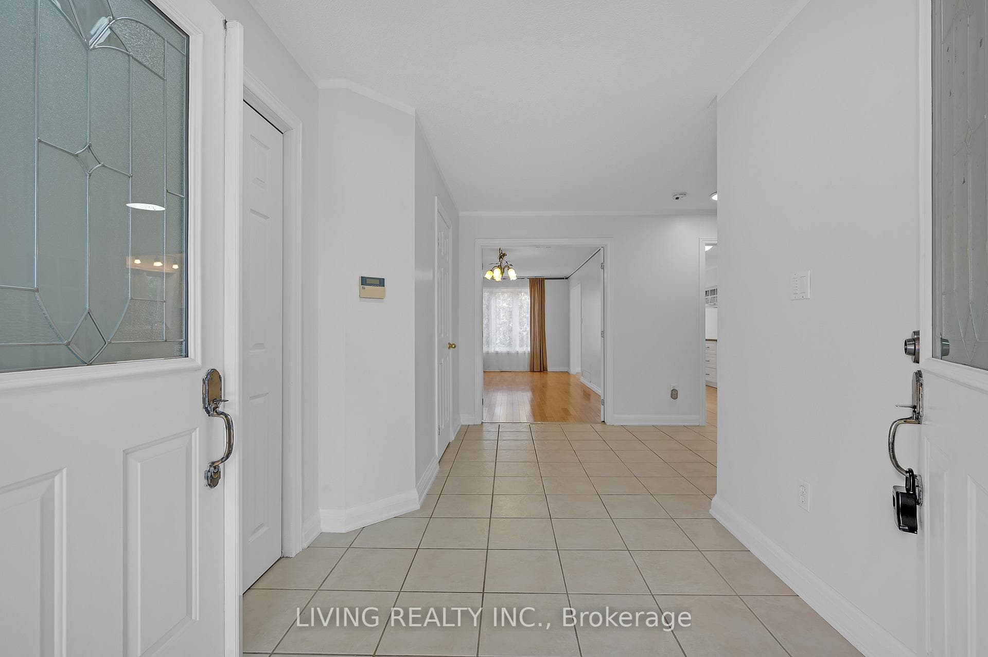 262 Jacqueline Boulevard photo 3