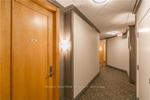 80 Harrison Garden Boulevard Unit 2918 photo 5