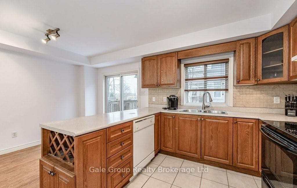 1248 Guelph Line Unit 2 photo 11