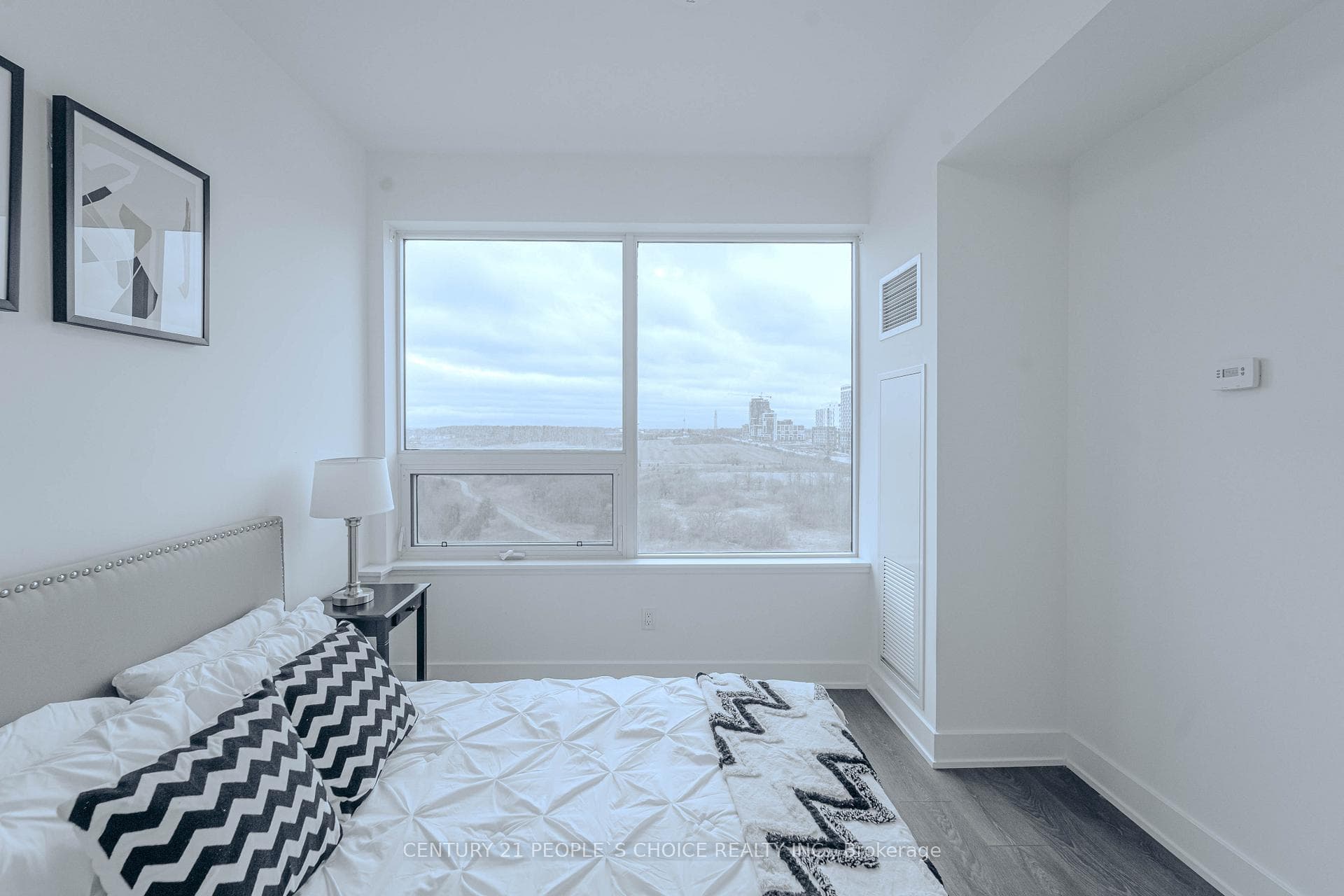 2489 Taunton Road Unit 717 photo 38