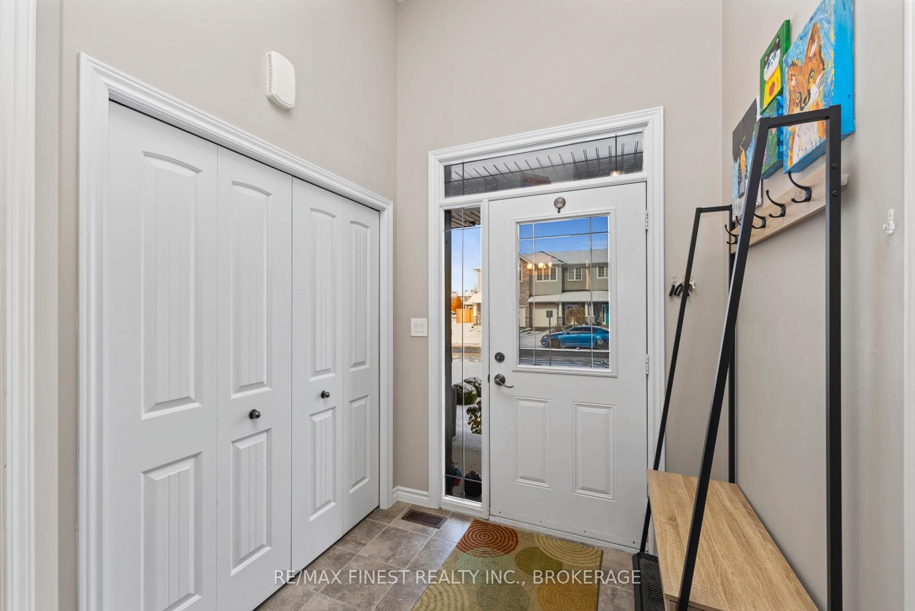 1395 TREMONT Drive photo 2