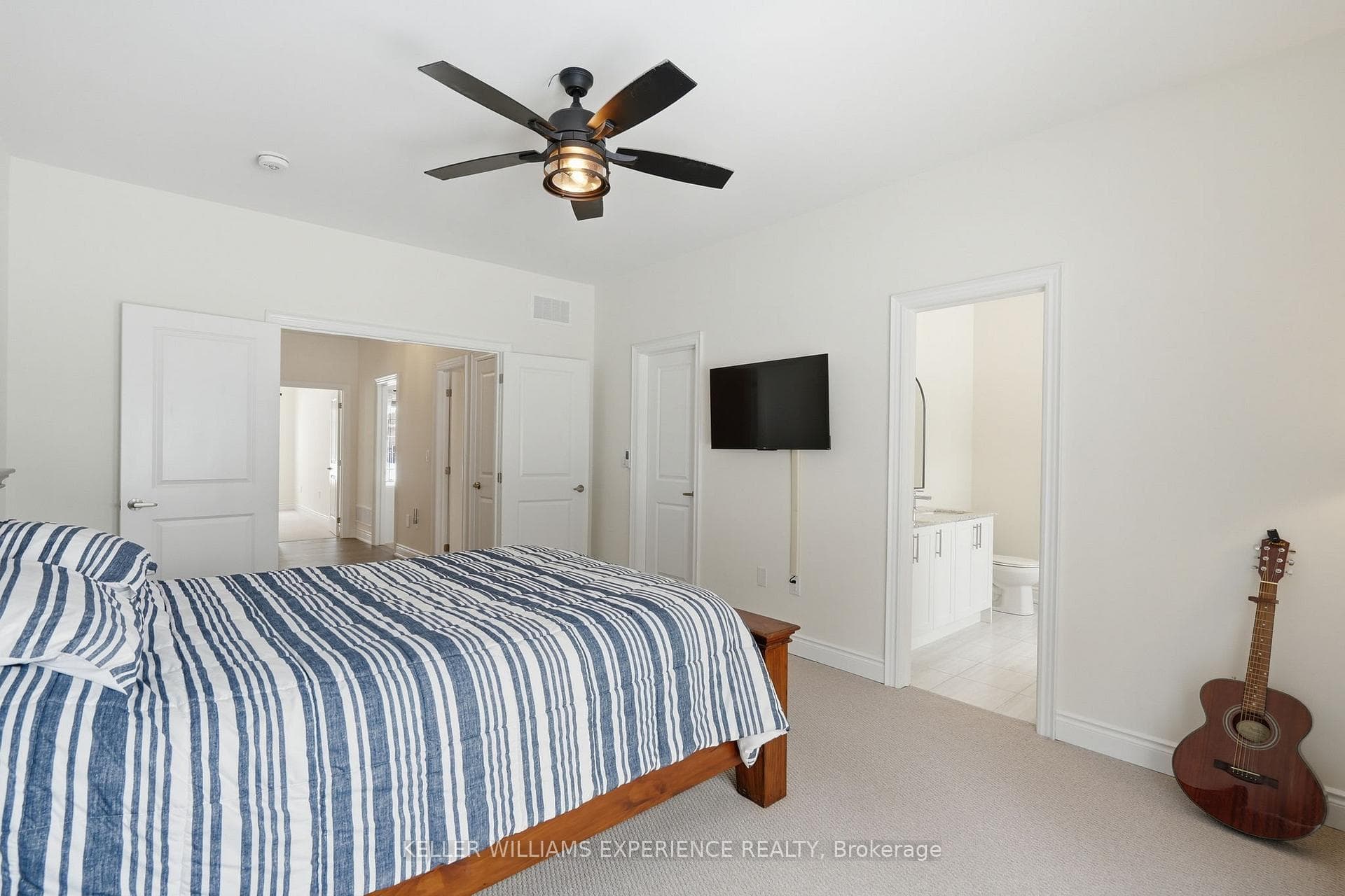 4 Forest Heights Court photo 32