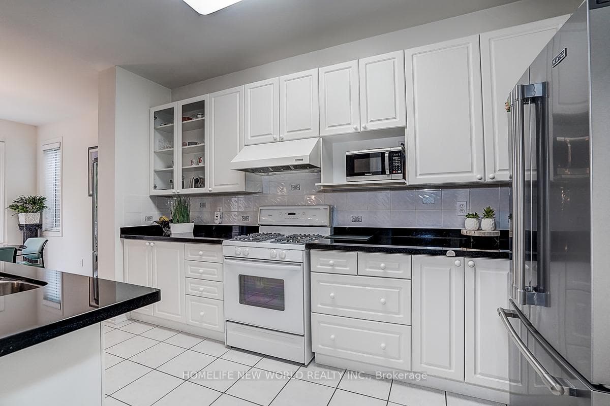 2305 Woodfield Road photo 28