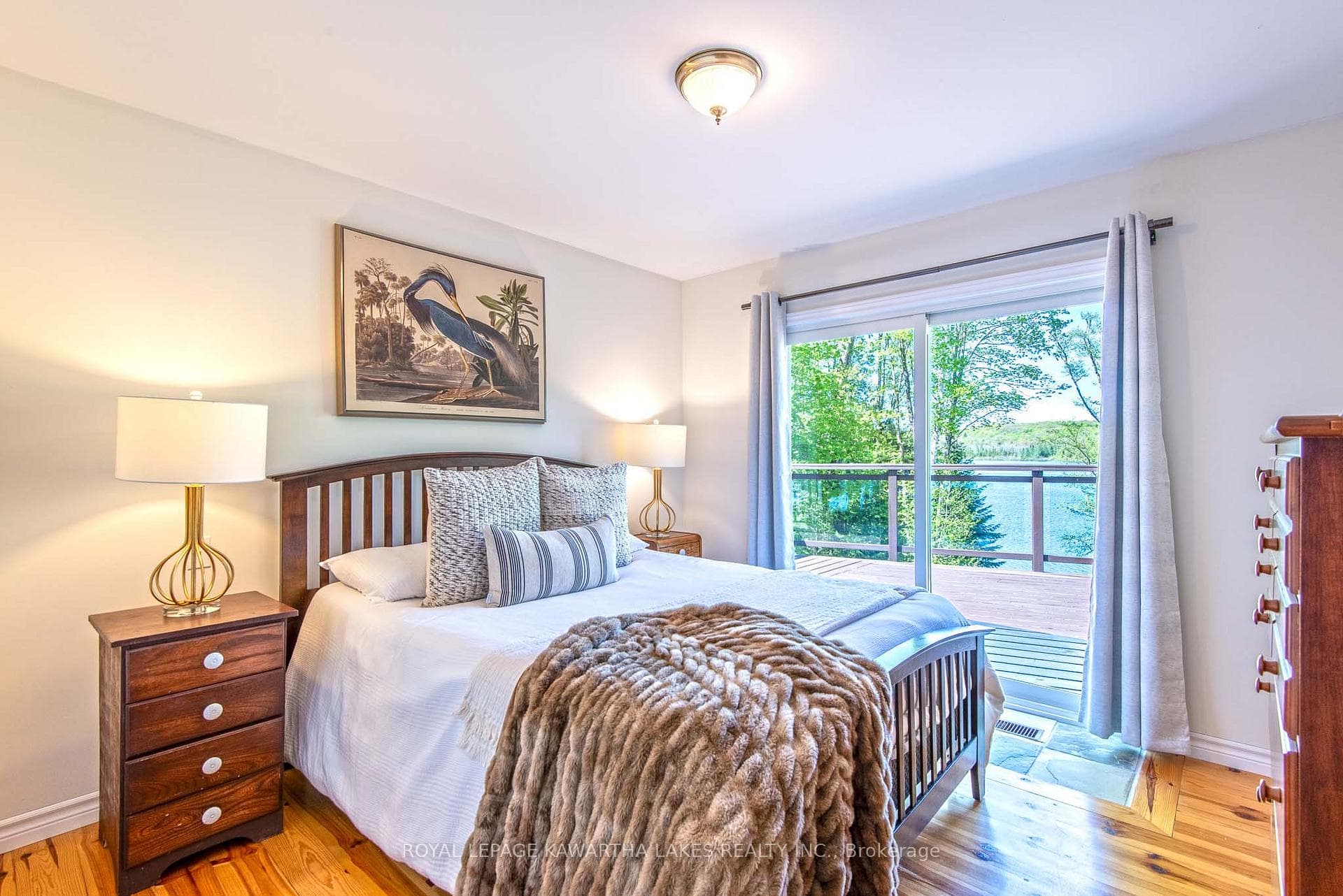 1307 Adanac Road photo 11