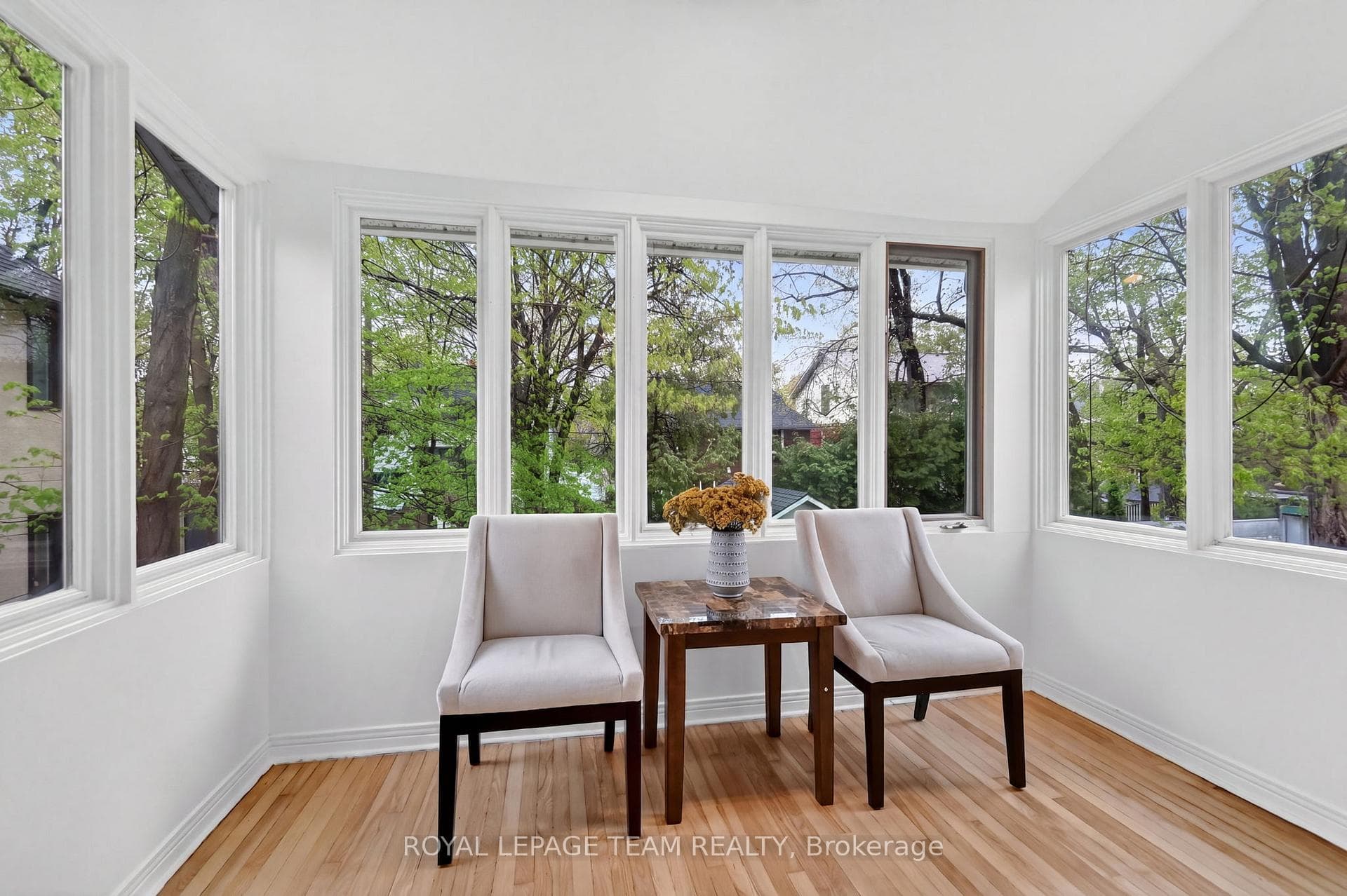 131 Acacia Avenue photo 18