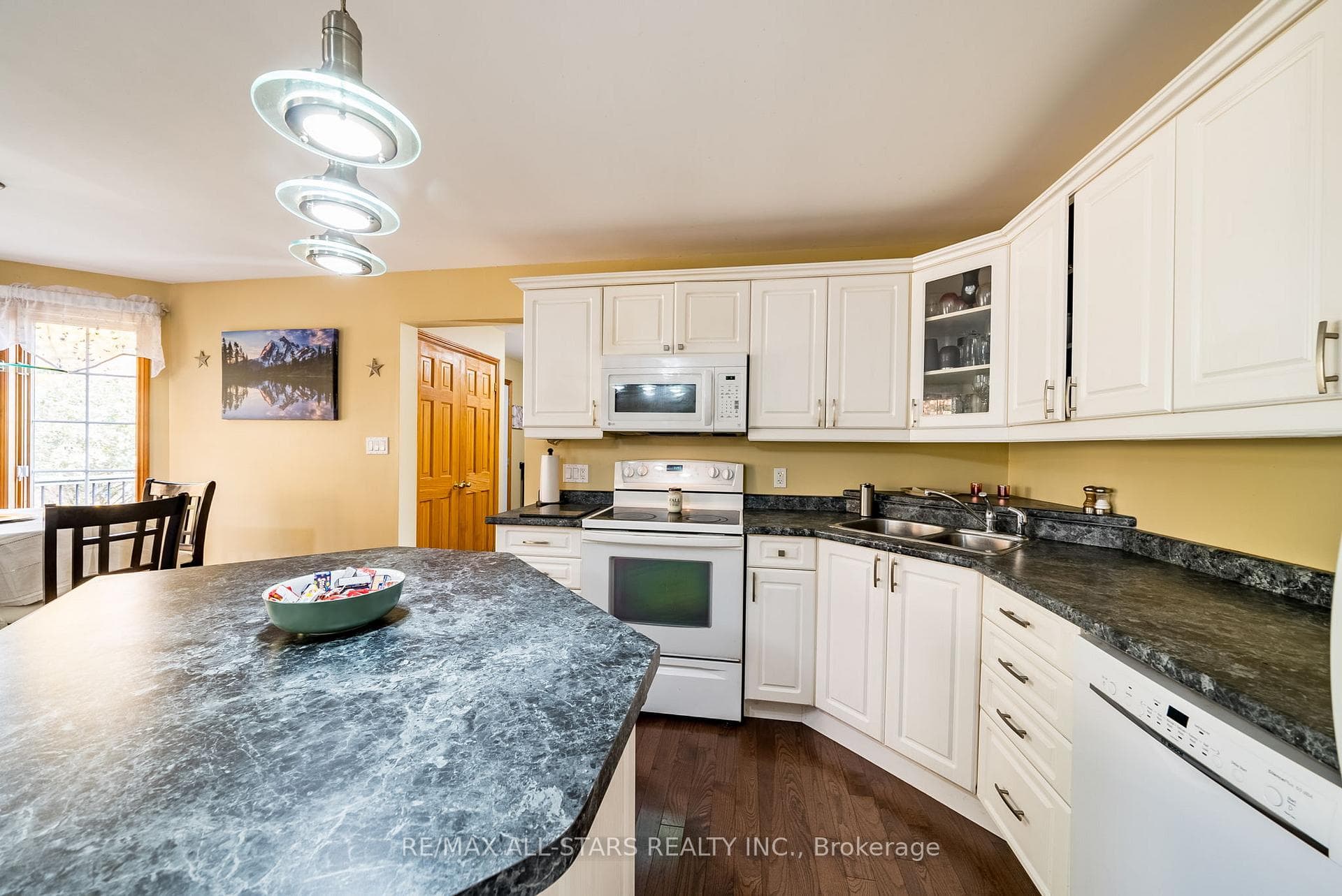 100 Snow Ridge Court photo 29