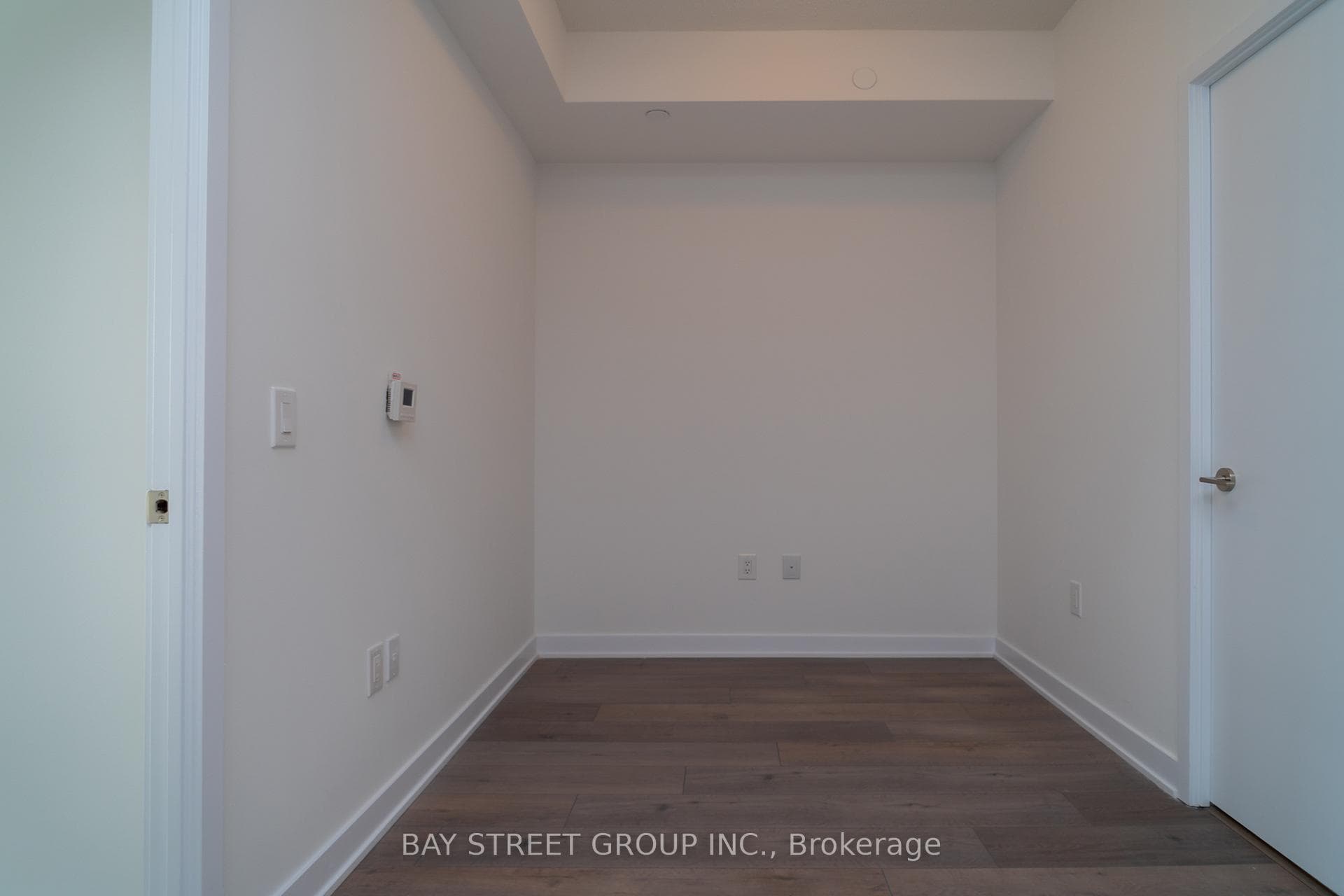 10 Honeycrisp Crescent Unit 906 photo 17