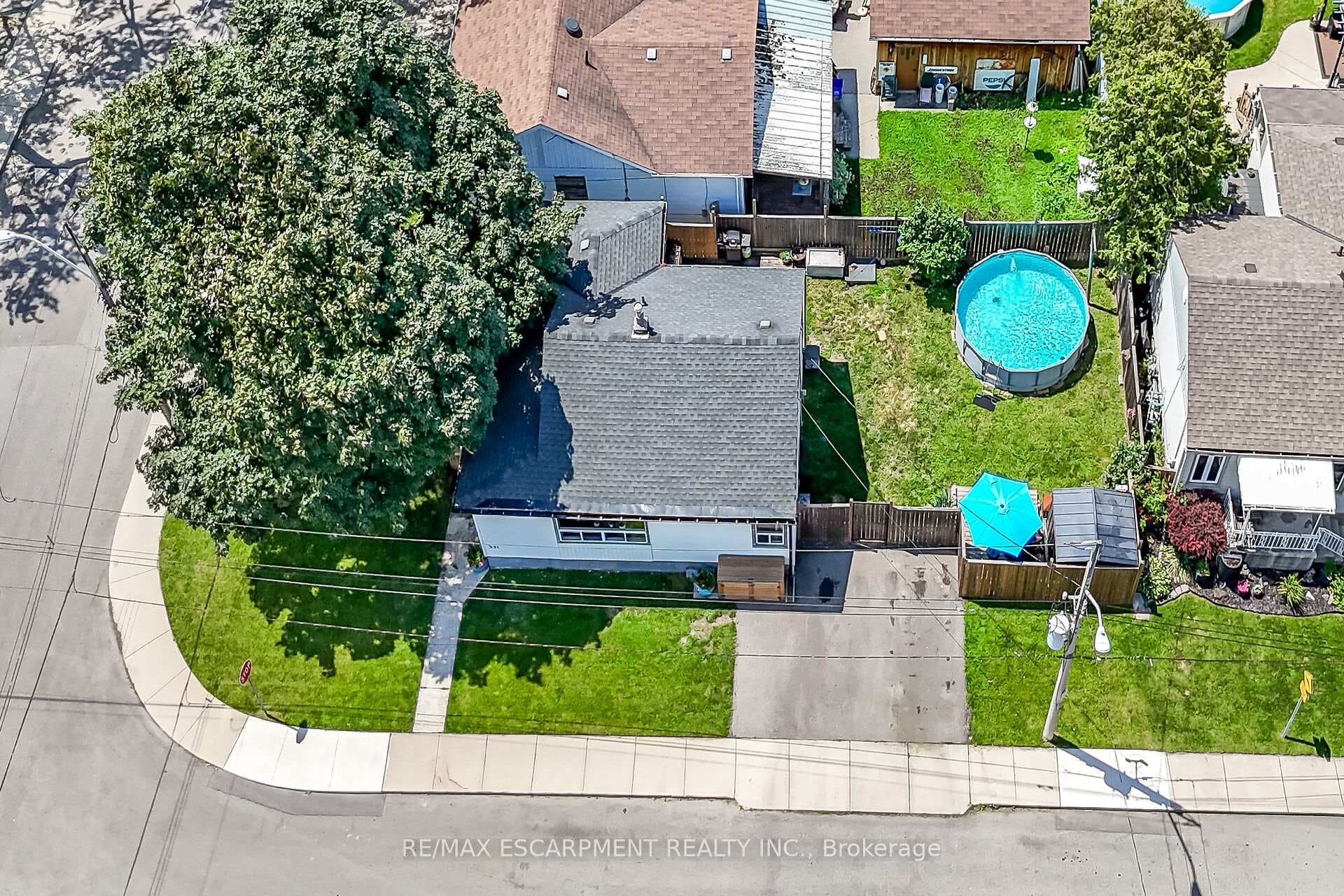 331 Guelph Street photo 35