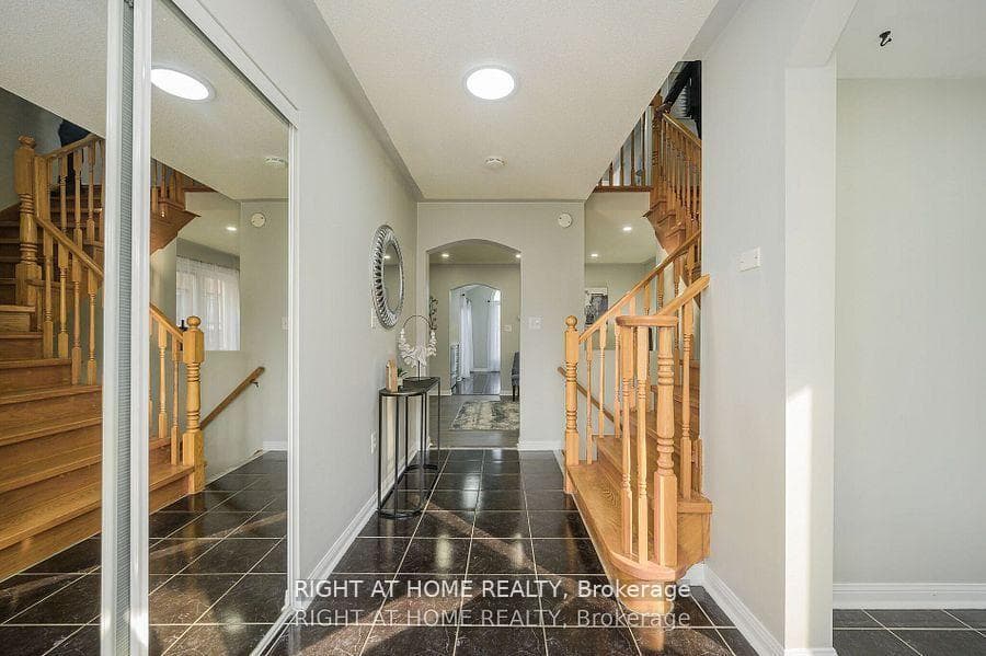 1724 Samuelson Circle photo 5