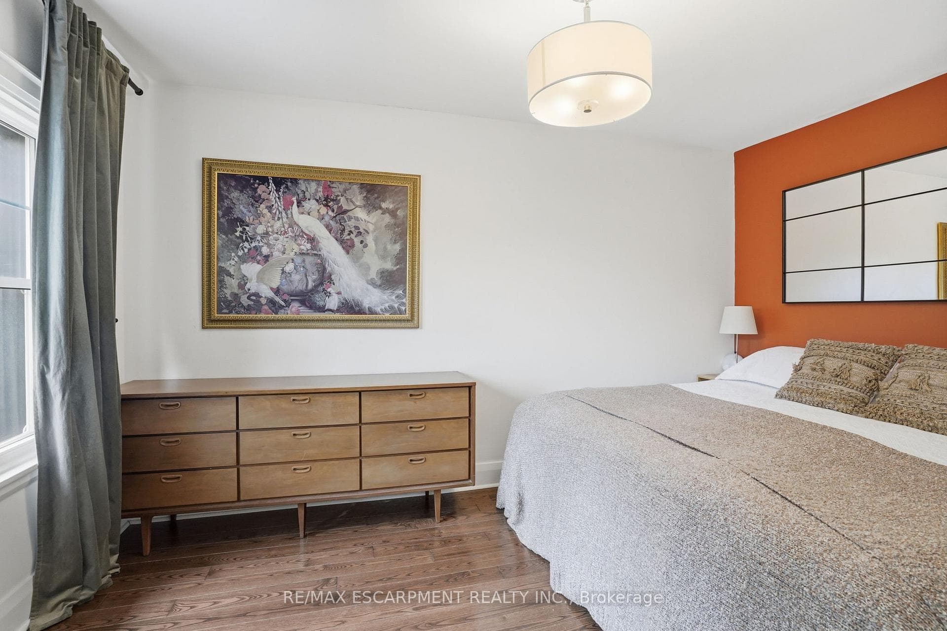 17 Tuxedo Avenue photo 34
